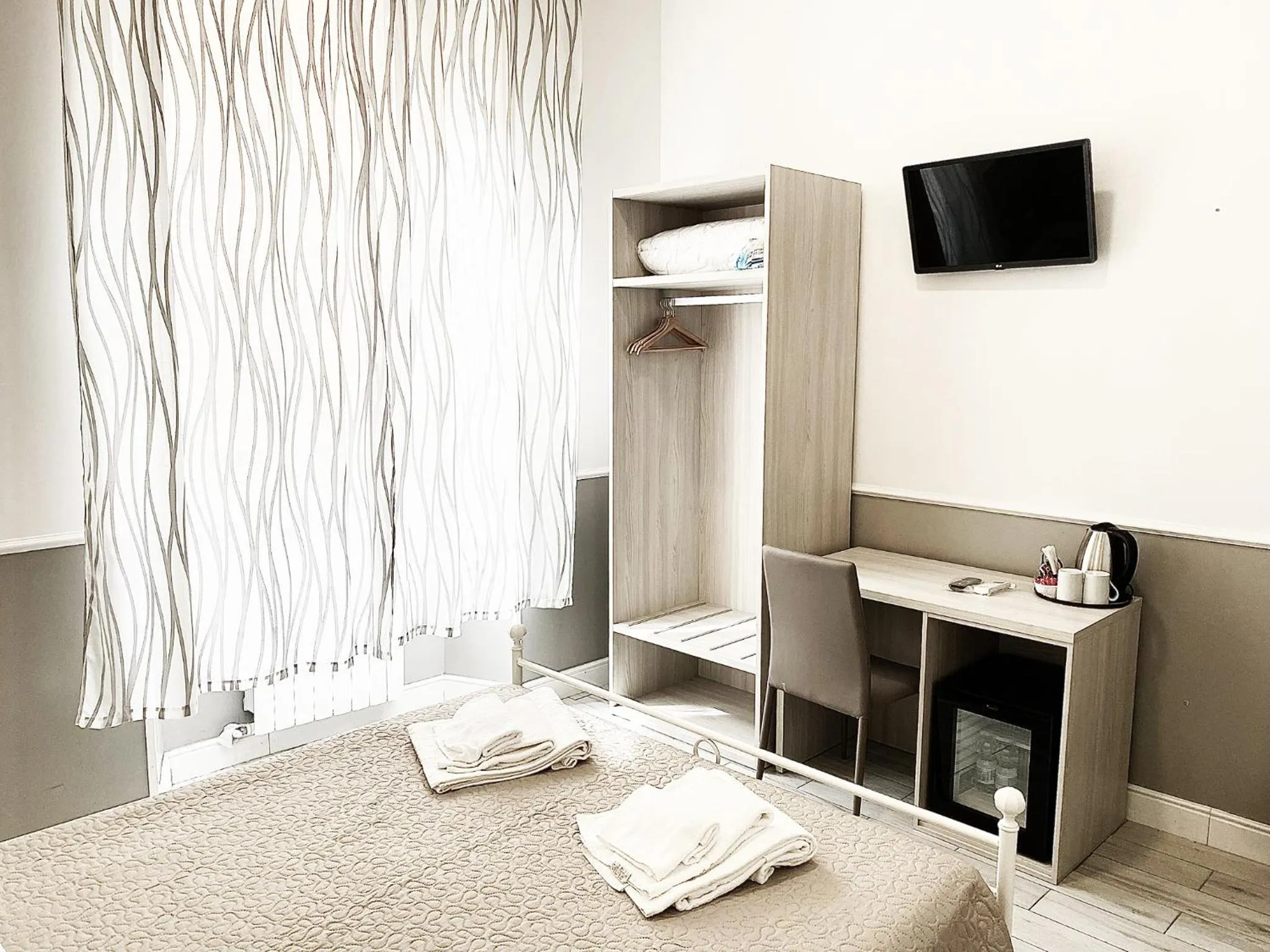 TV and multimedia, Bed in Legends