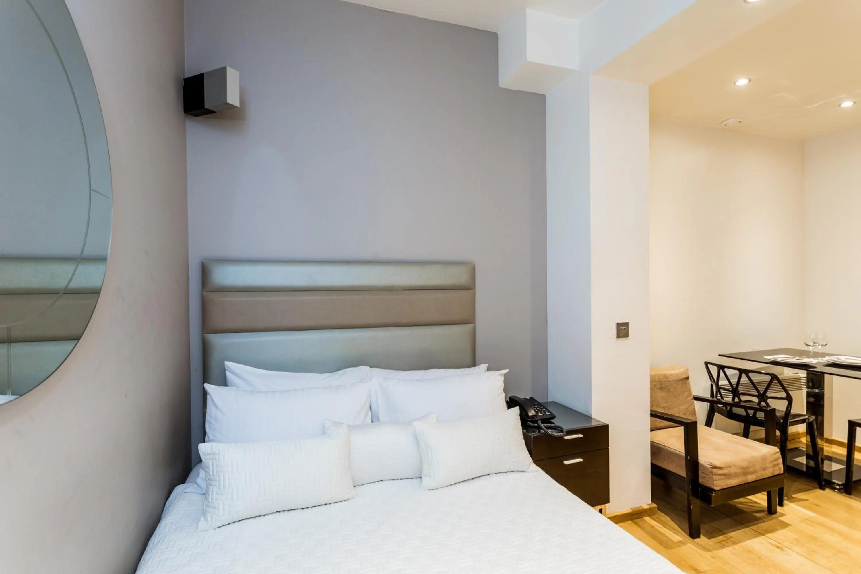 Bed in Space ApartHotel