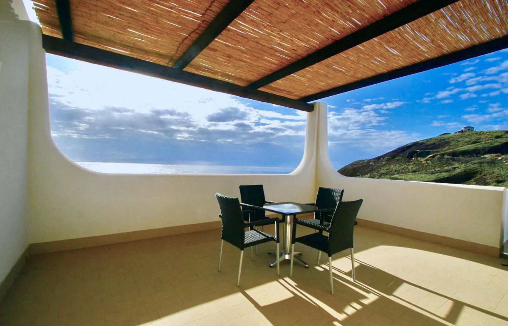 Balcony/Terrace in Kuddie Rosse Eco-Friendly Residence