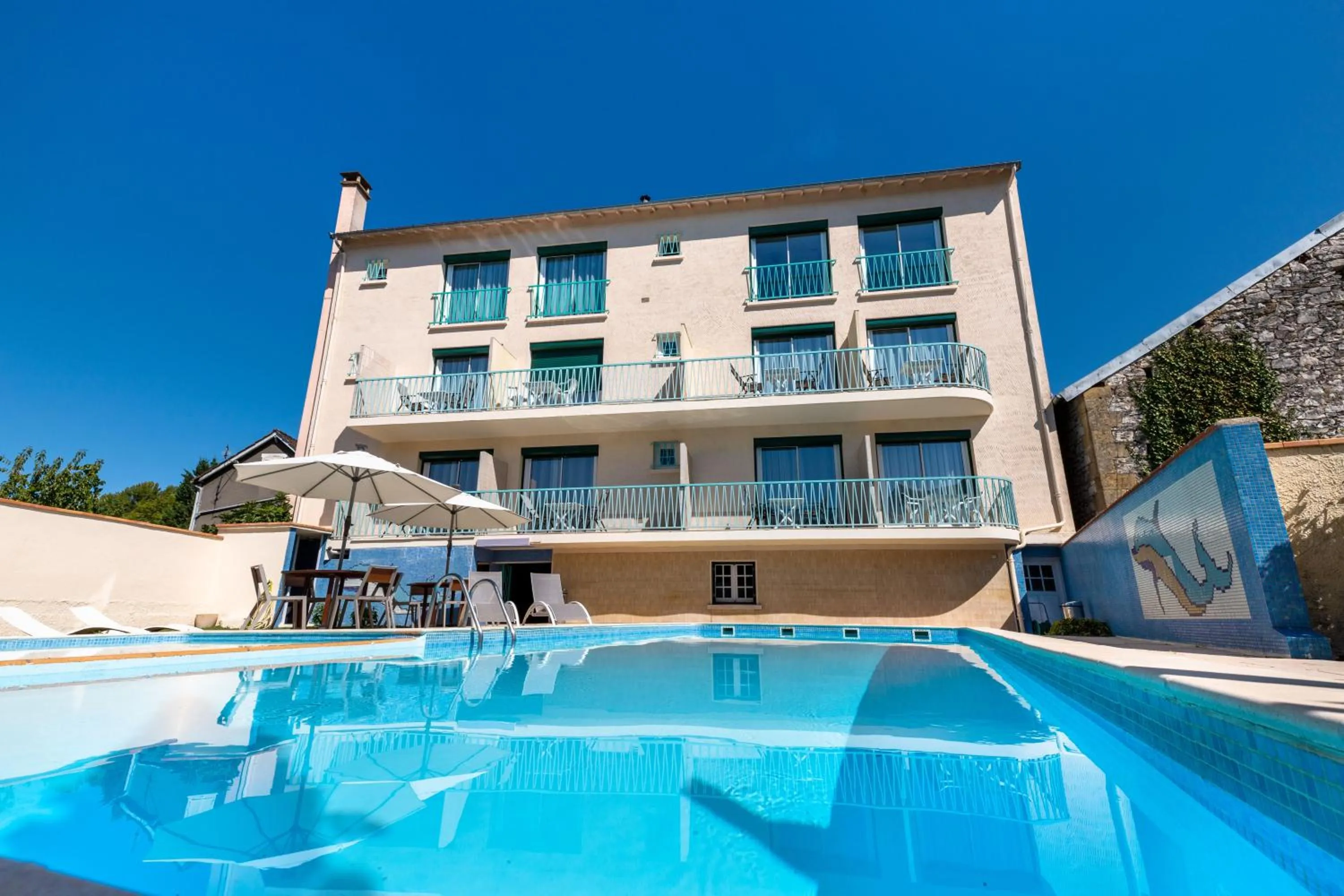 Property building in Le Quercy