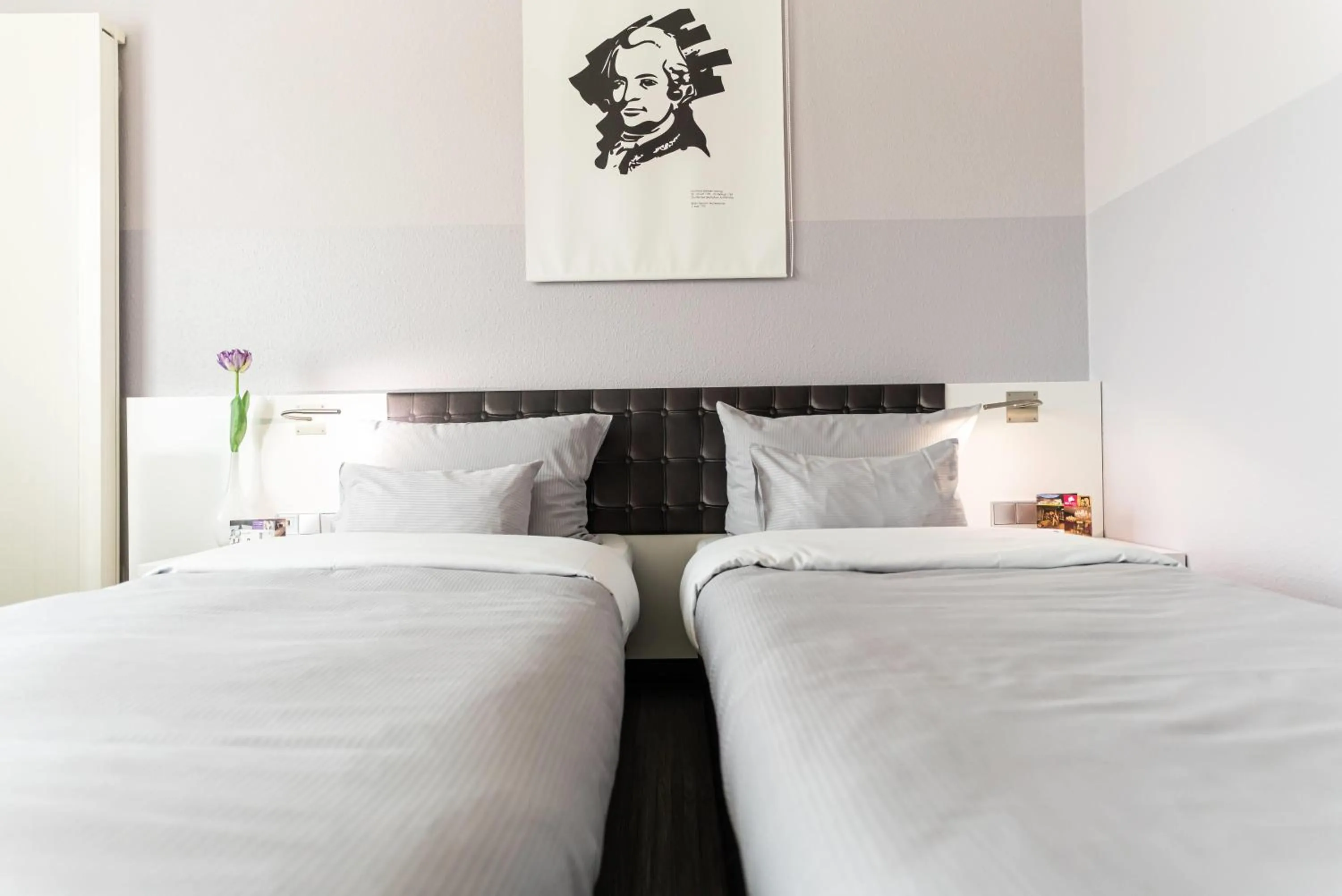 Photo of the whole room, Bed in elaya hotel wolfenbuettel, Trademark Collection by Wyndham