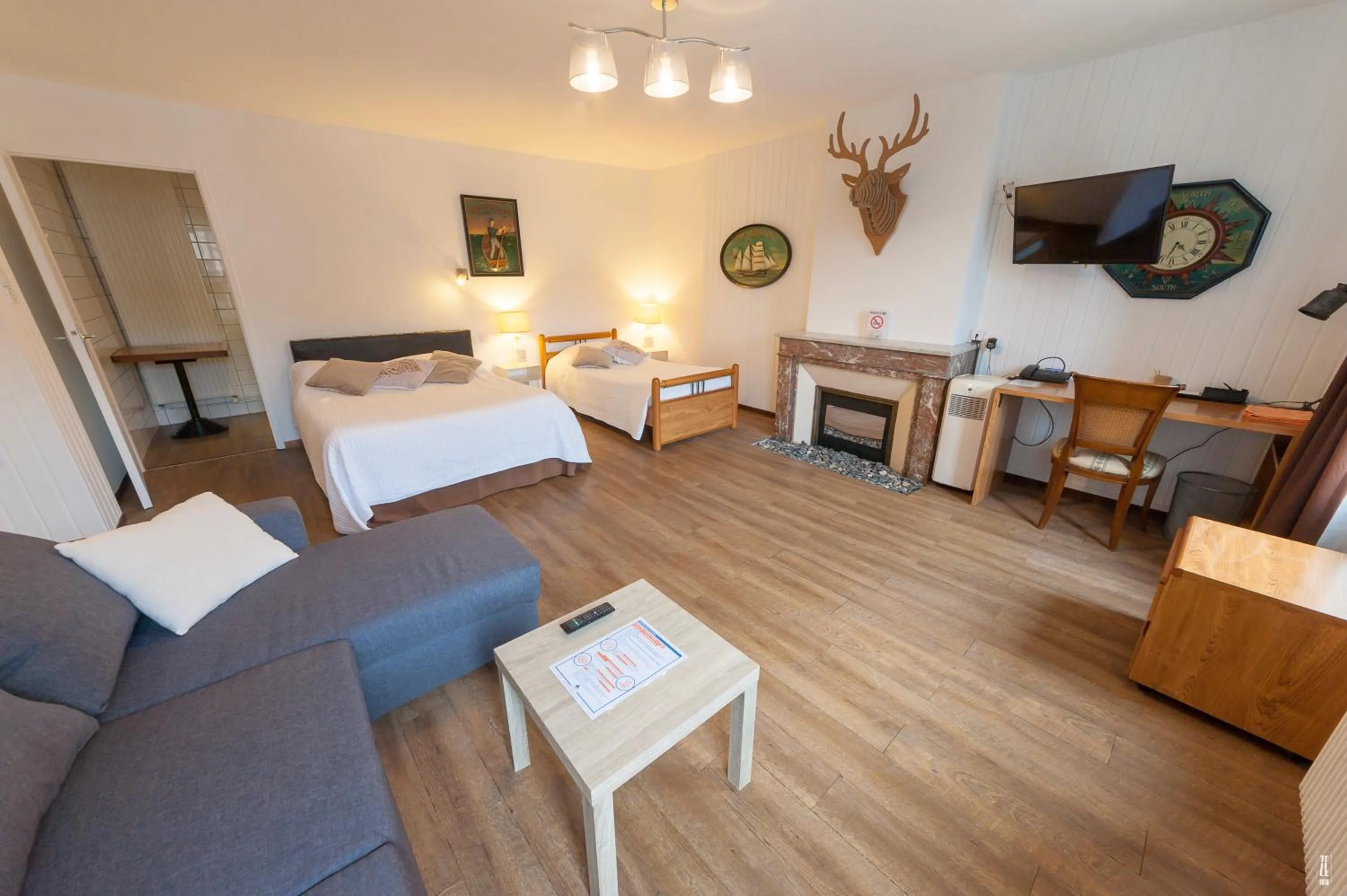 Bed in Relais Lorraine Alsace Pere & Fils