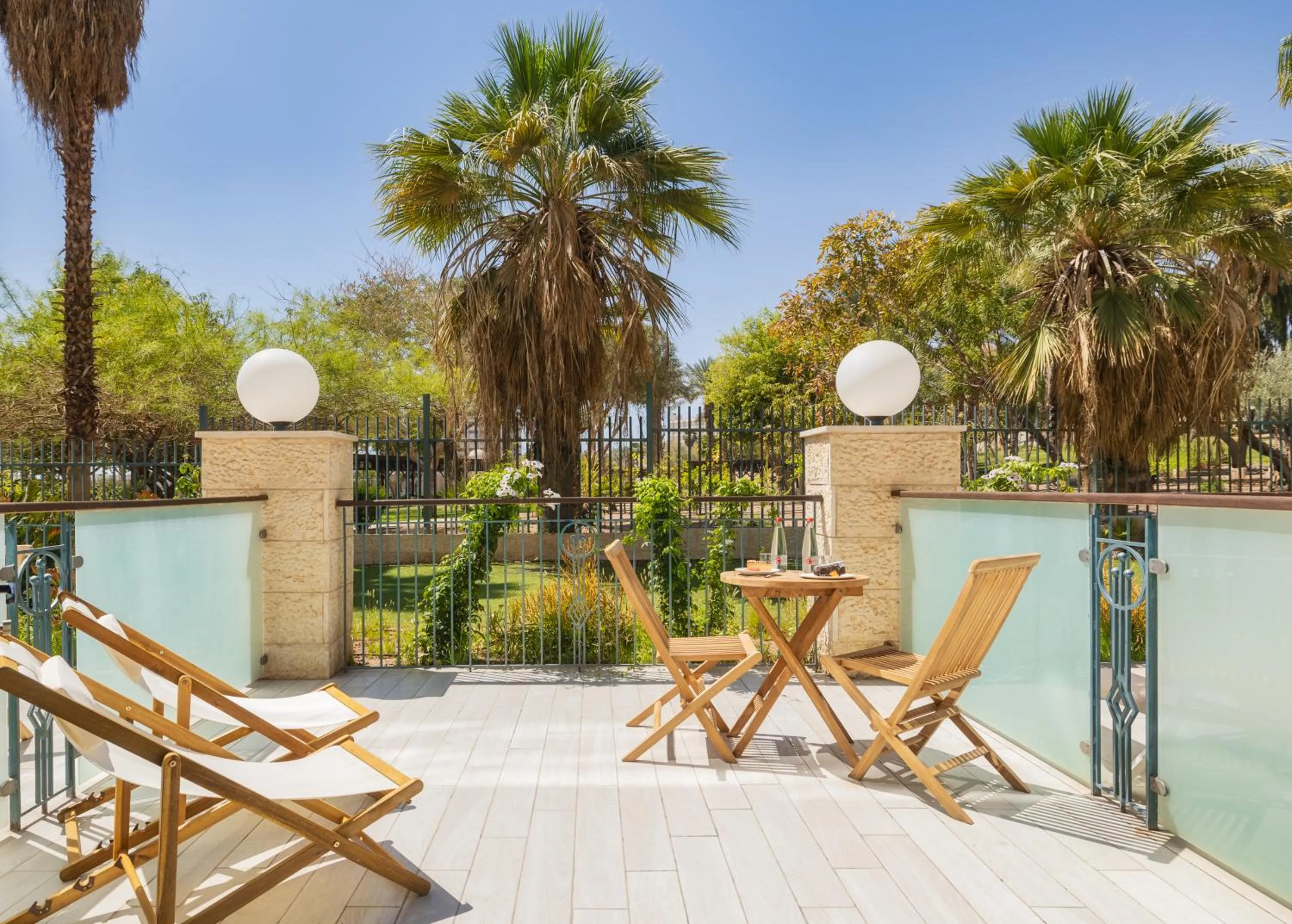 Garden view in Brown Red Sea