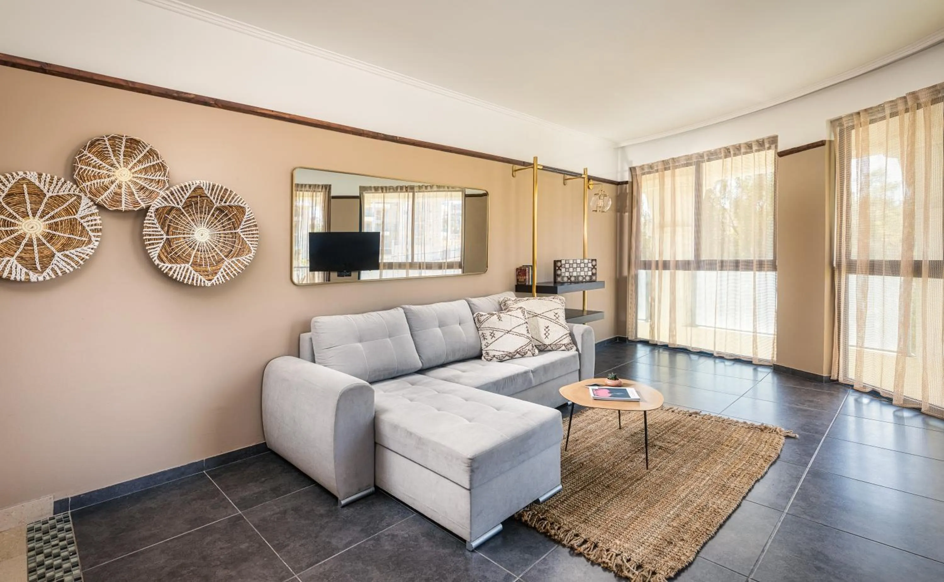 Living room in Brown Red Sea