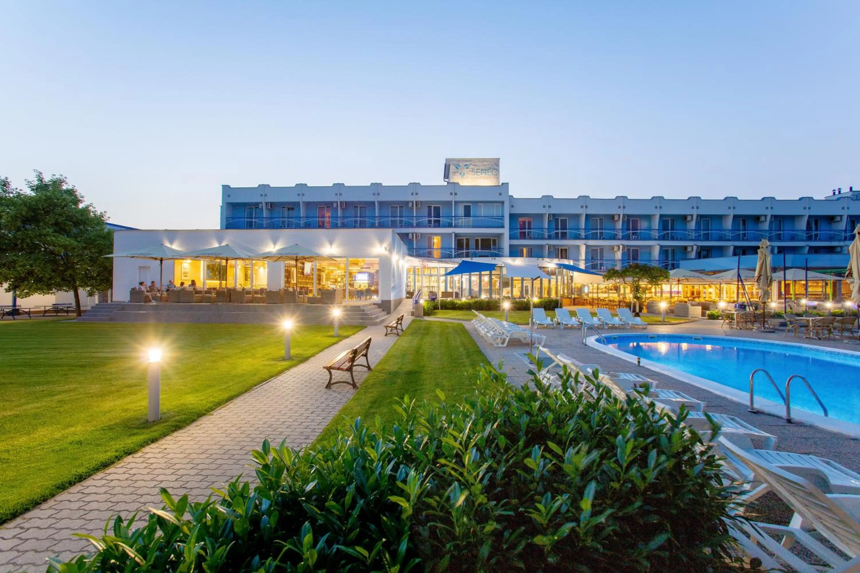 Property building in Hotel Senec Aqua Resort - Family friendly