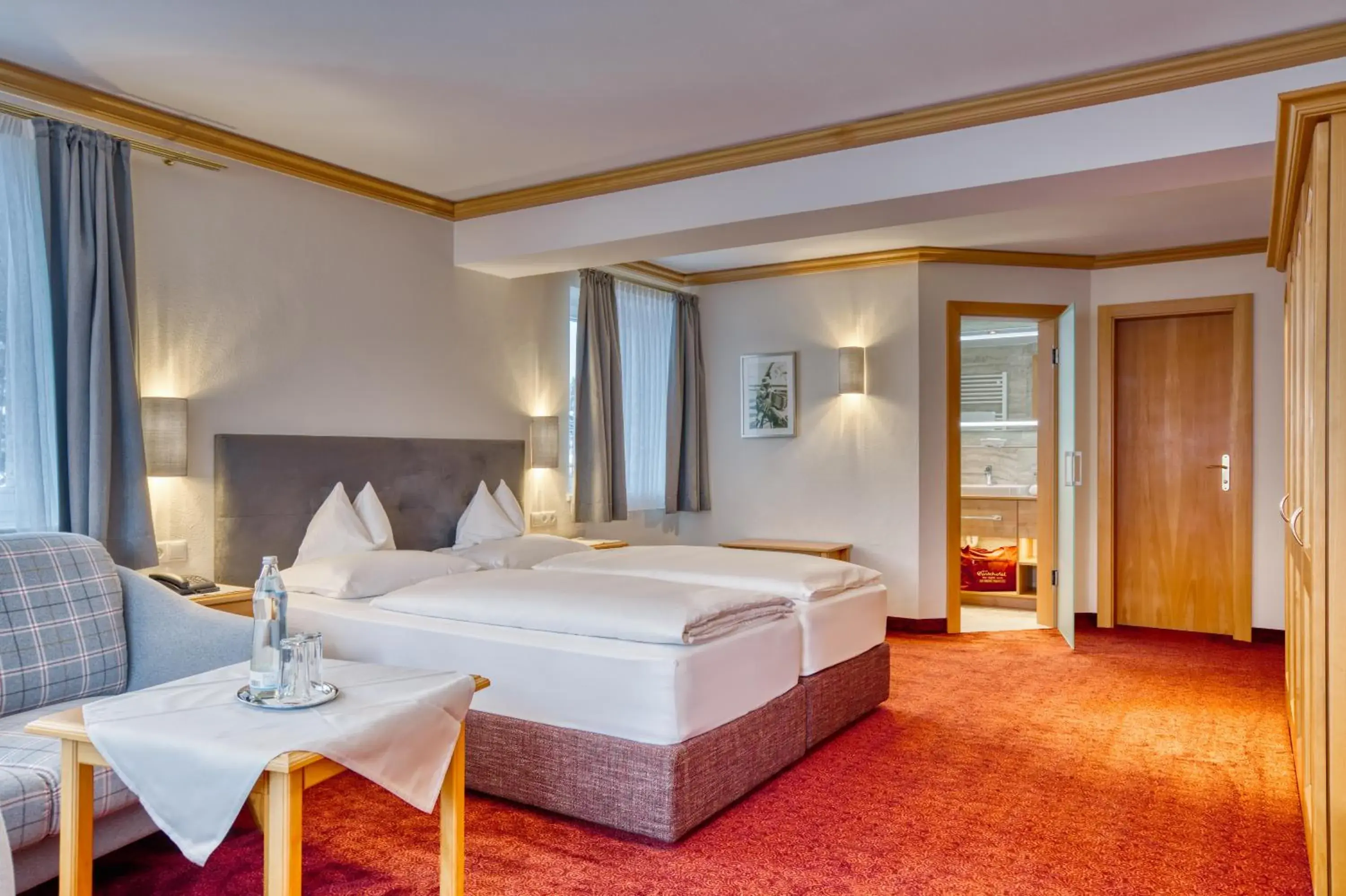 Superior Double Room in Parkhotel Seefeld Superior Double Room in Parkhotel Seefeld