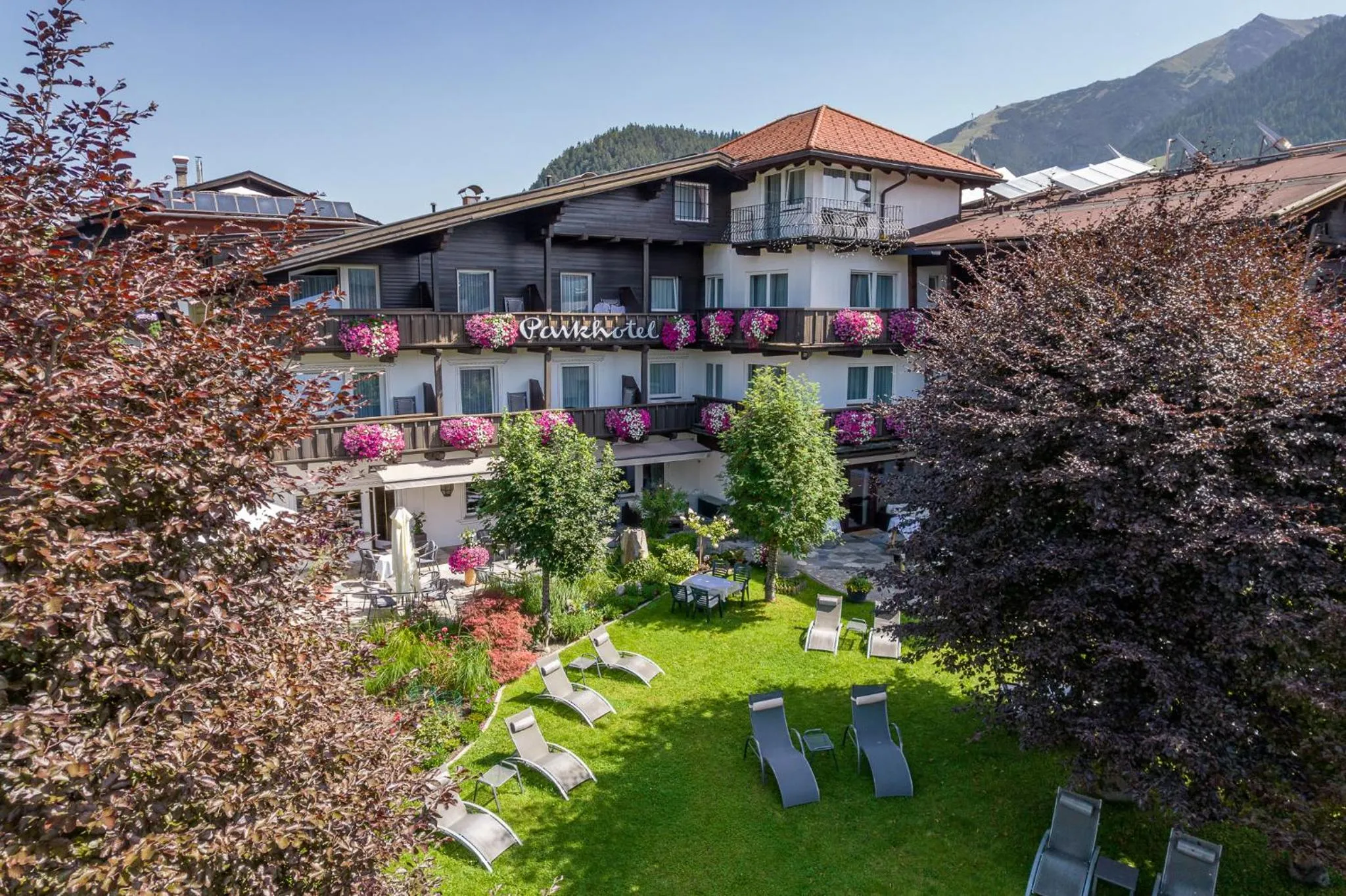 Property building in Parkhotel Seefeld
