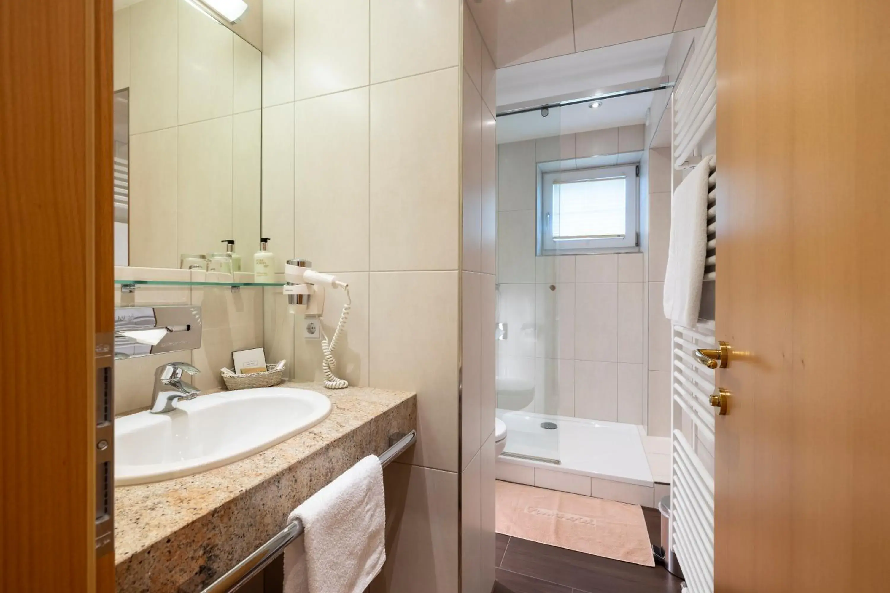 Standard Double Room with Balcony in Parkhotel Seefeld Standard Double Room with Balcony in Parkhotel Seefeld