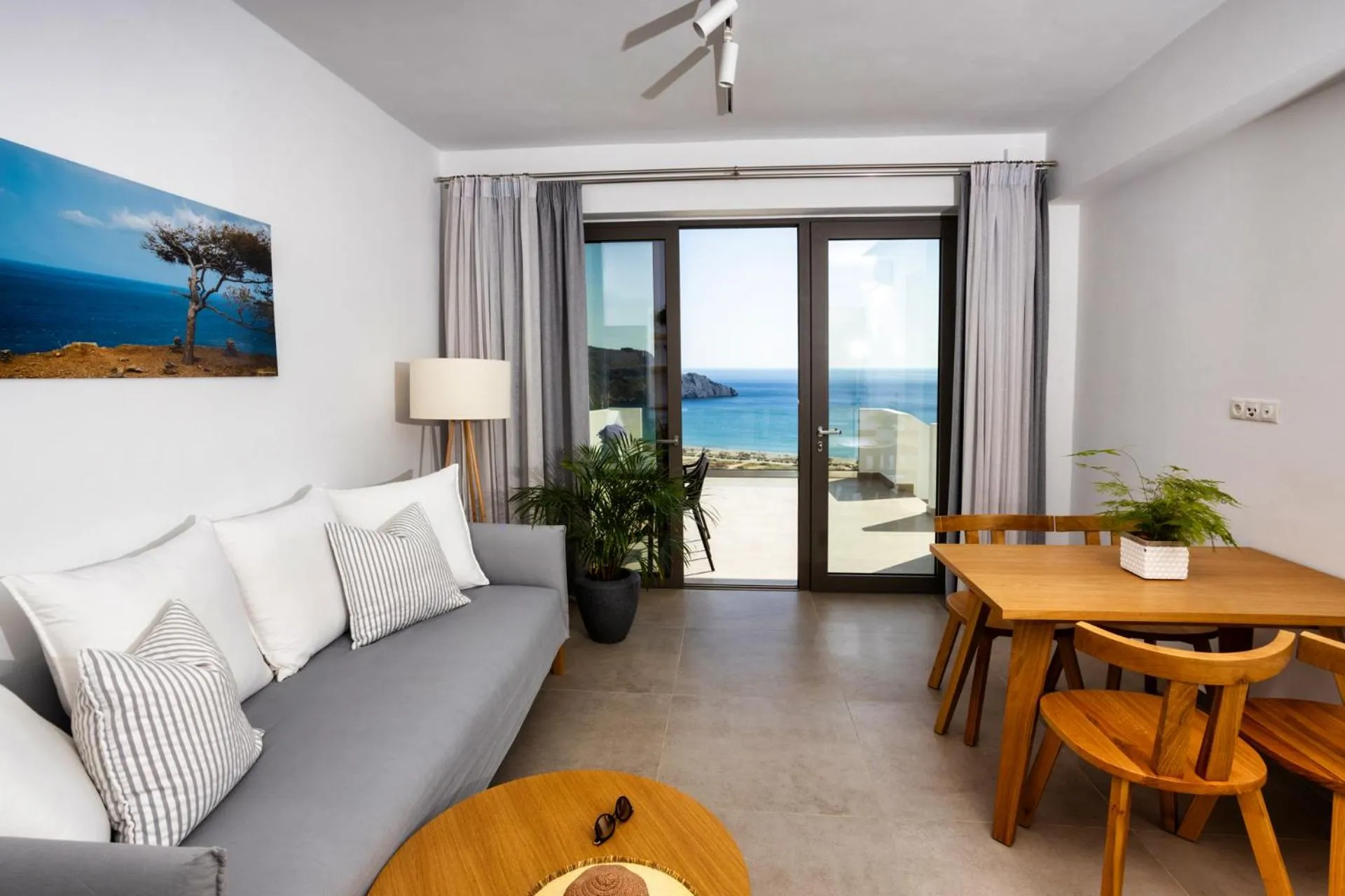 "Thea" Luxury Apartments with great View