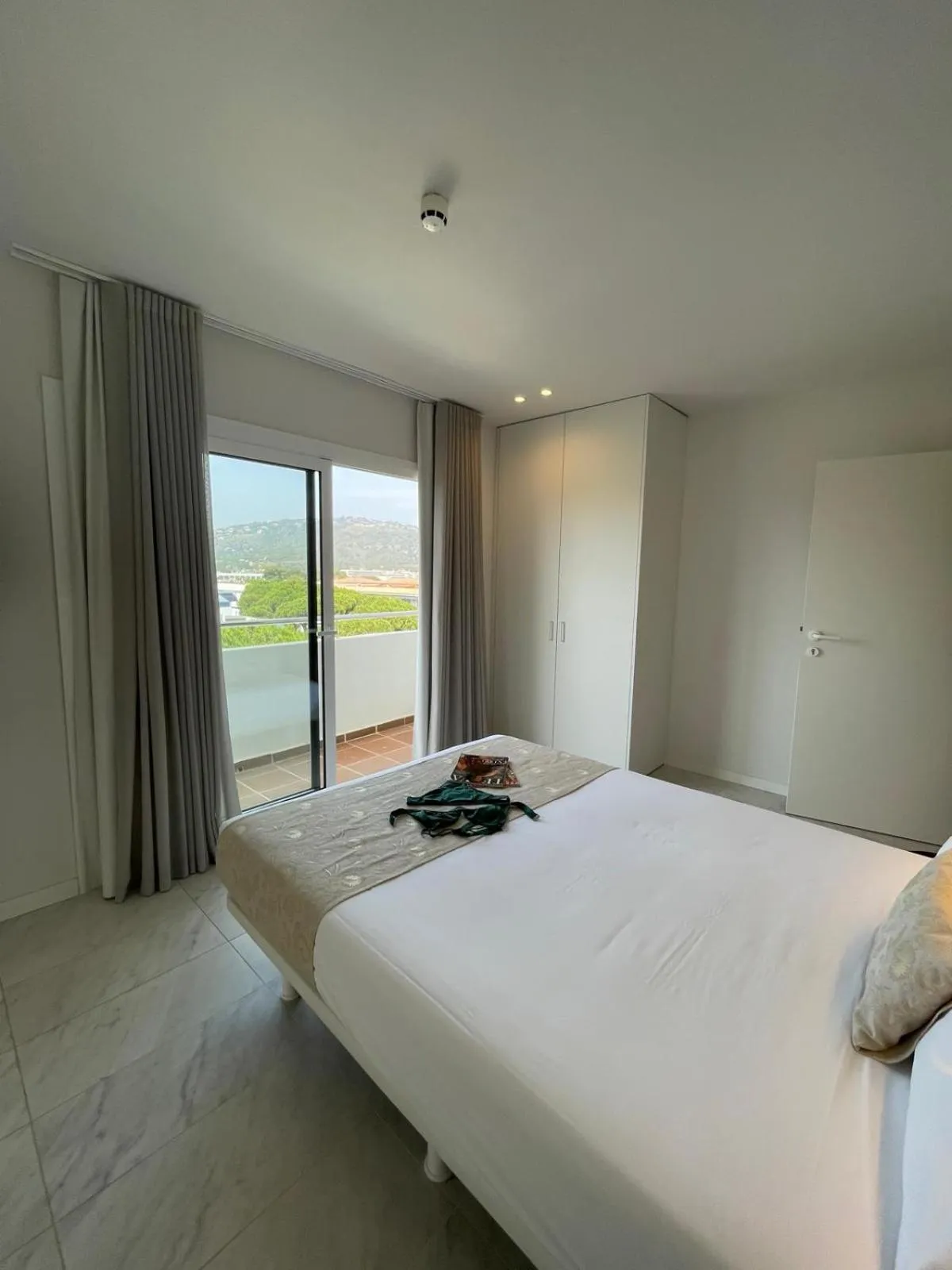 City view, Bed in Hotel Aromar