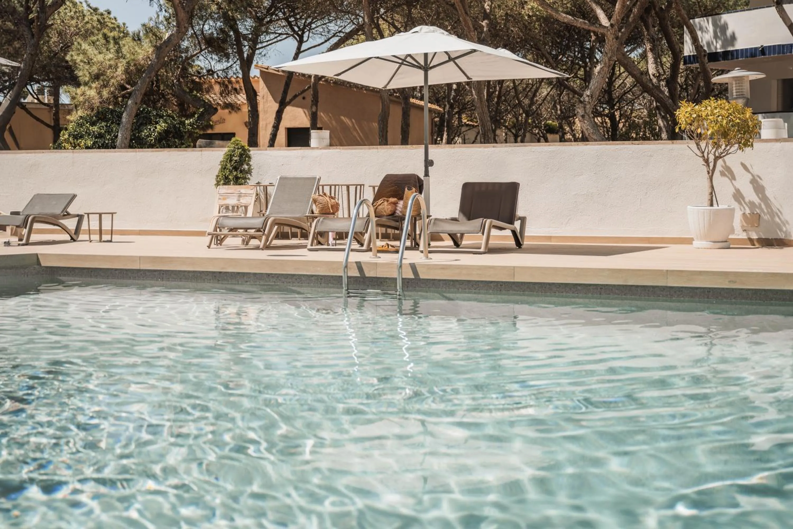 Swimming pool in Hotel Aromar