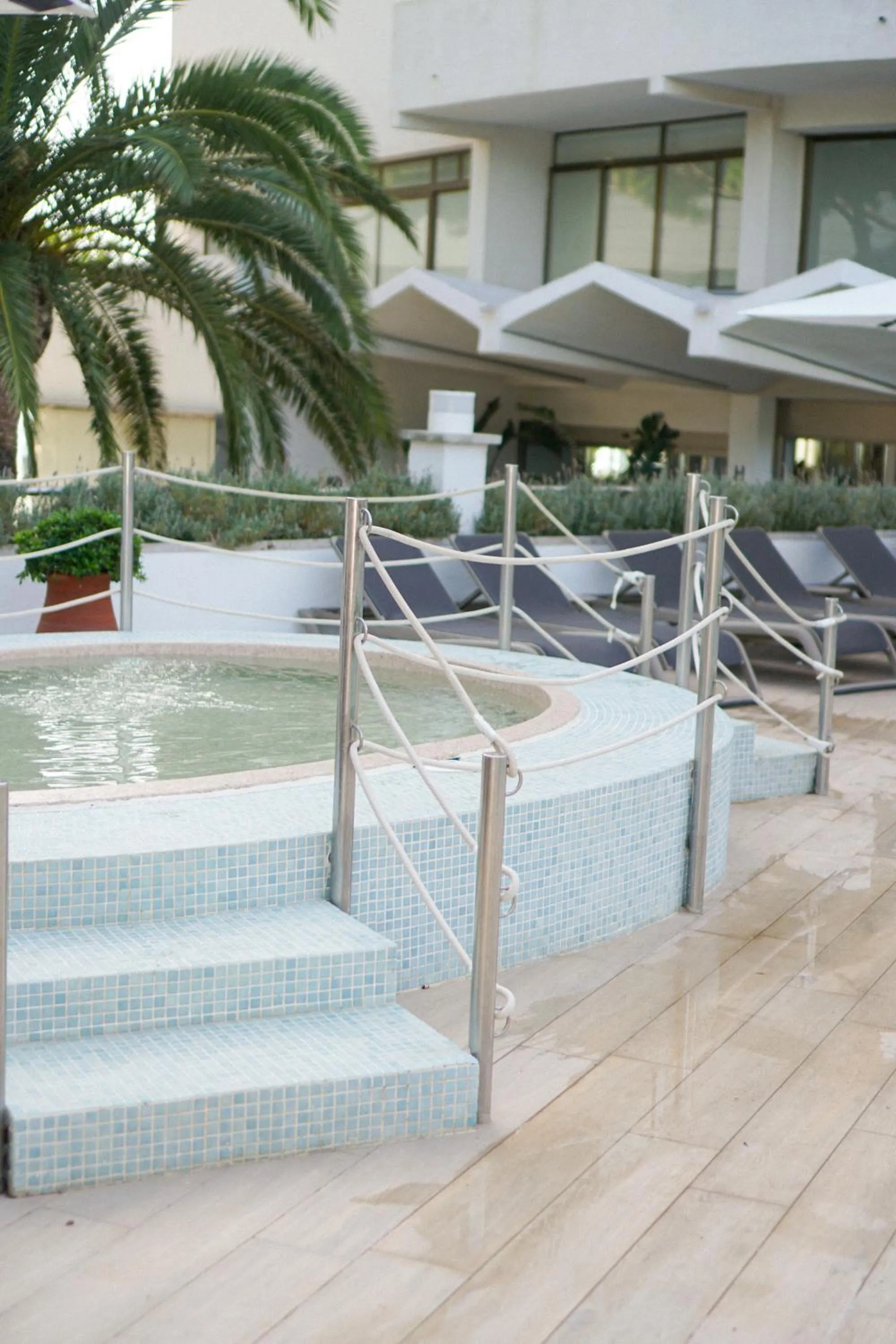 Swimming pool in Hotel Aromar