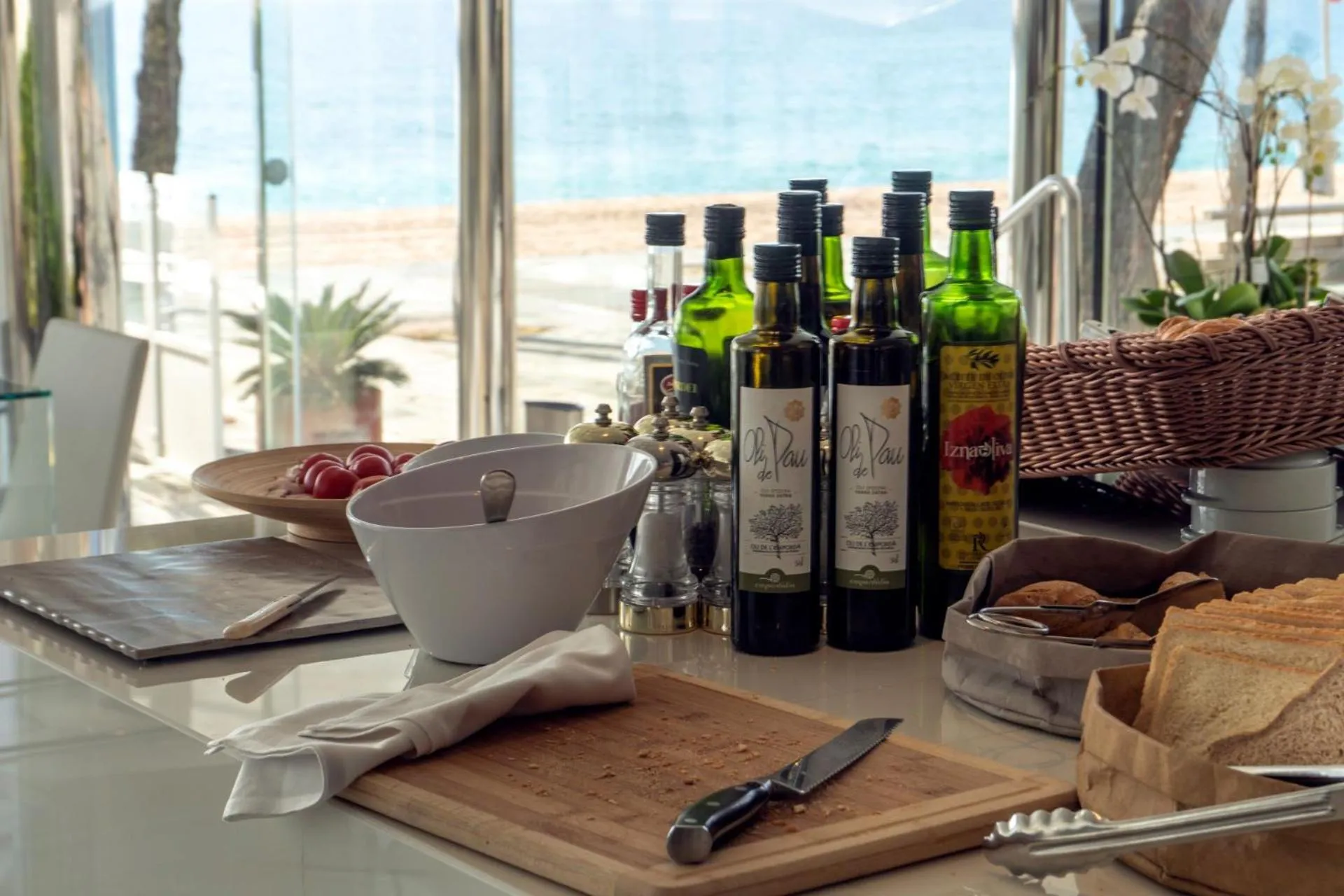 Food and drinks in Hotel Aromar