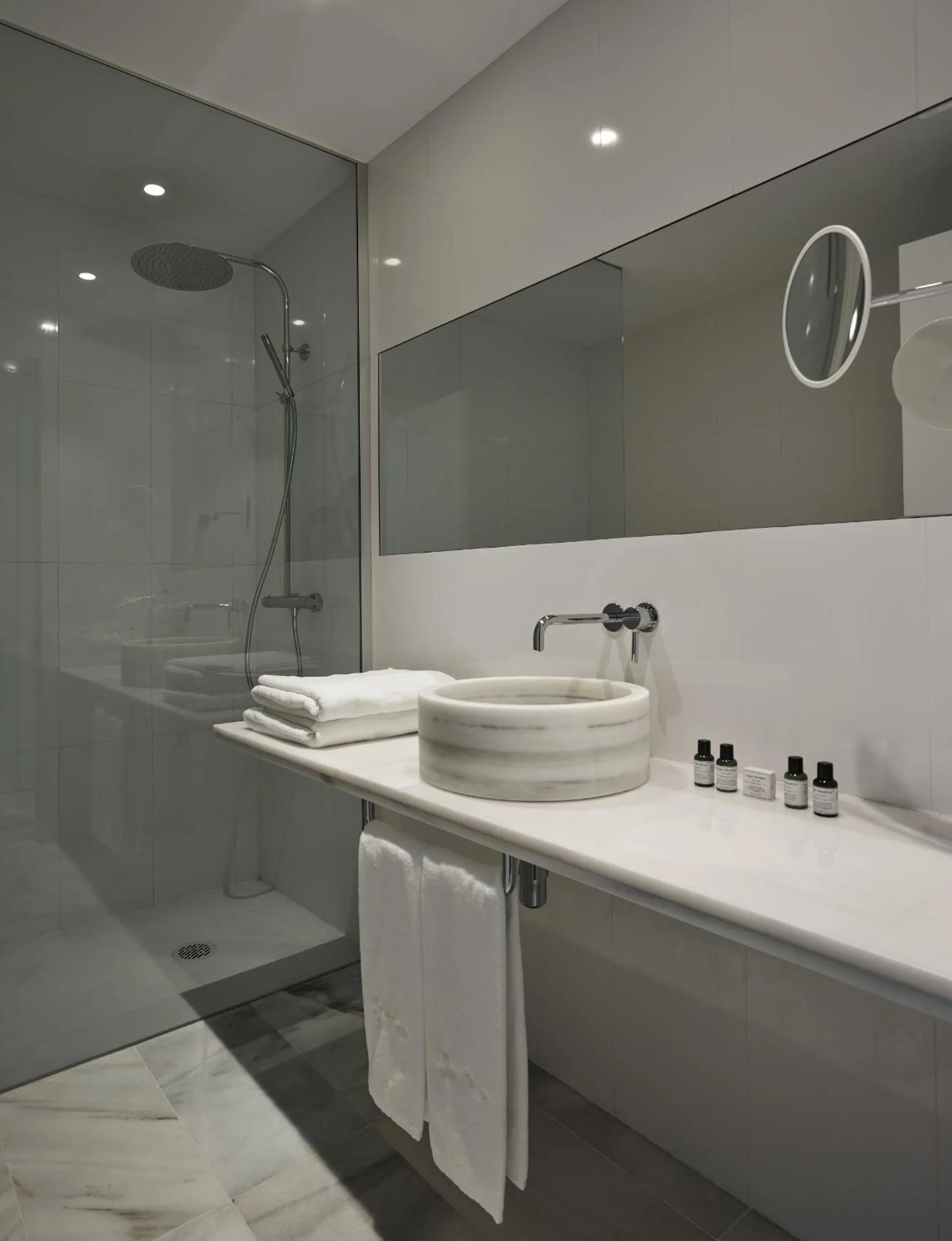 Toilet in Hotel Aromar