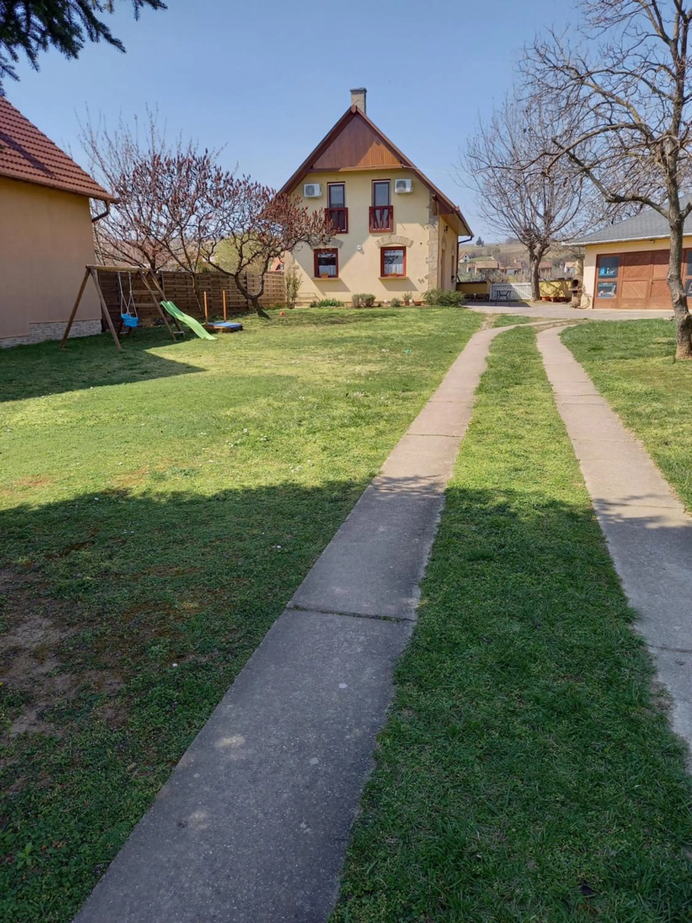 Property building in Burai Vendégház