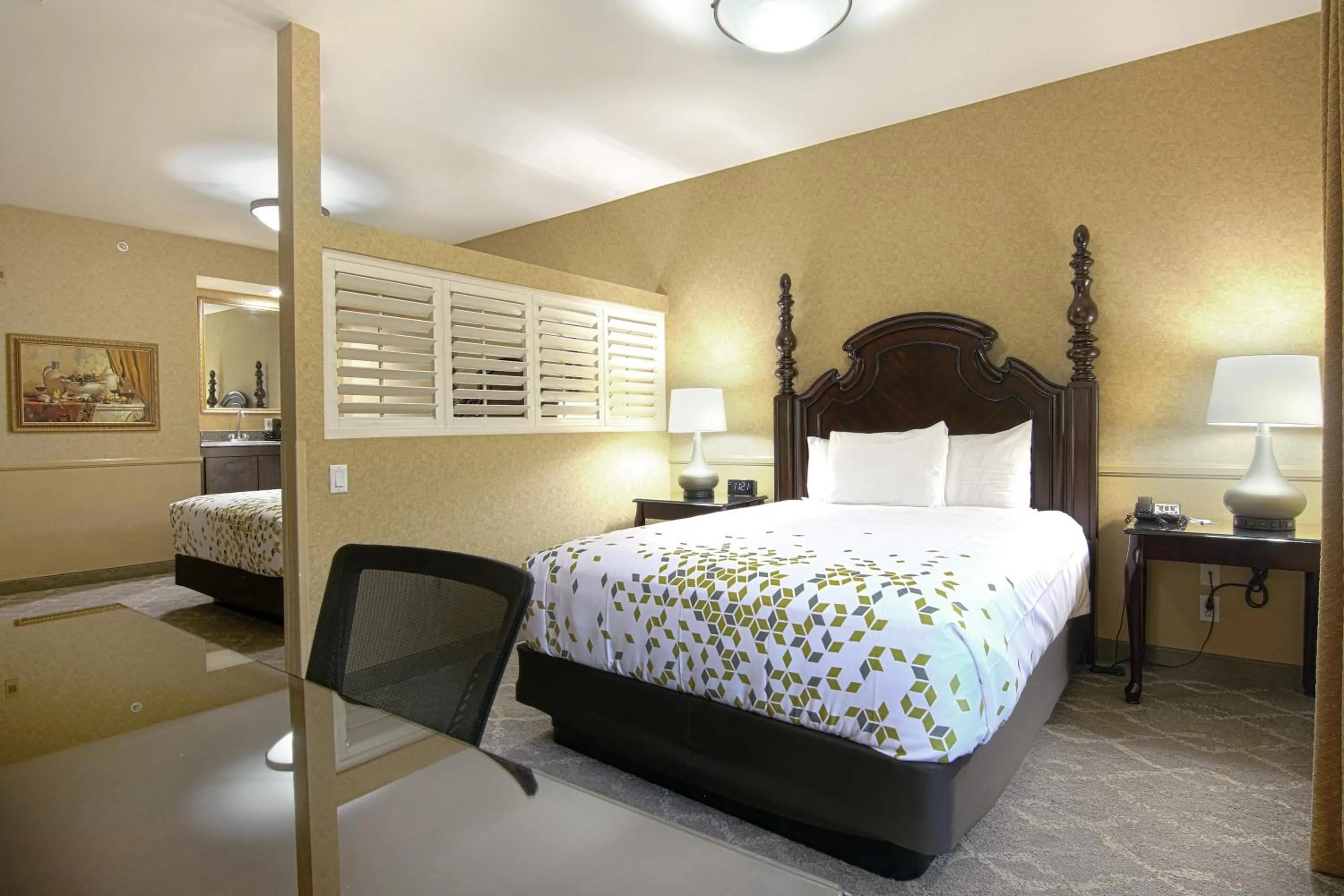 Photo of the whole room, Bed in Azure Hotel&Suites Ontario Trademark Collection by Wyndham