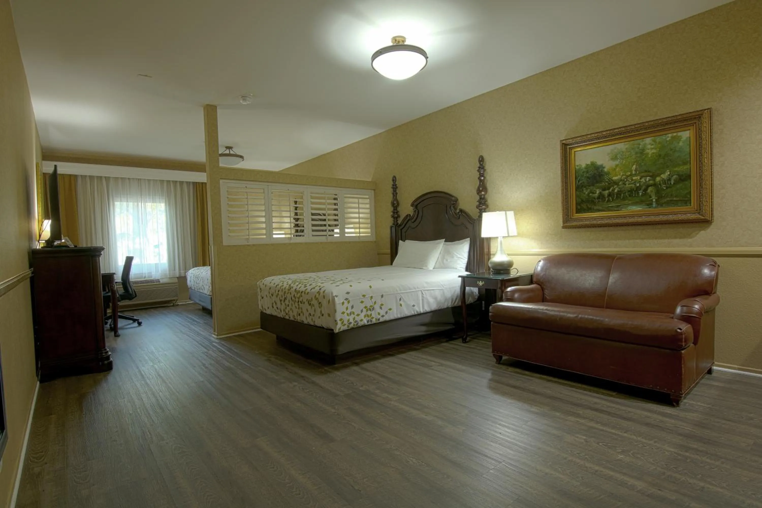Photo of the whole room, Bed in Azure Hotel&Suites Ontario Trademark Collection by Wyndham