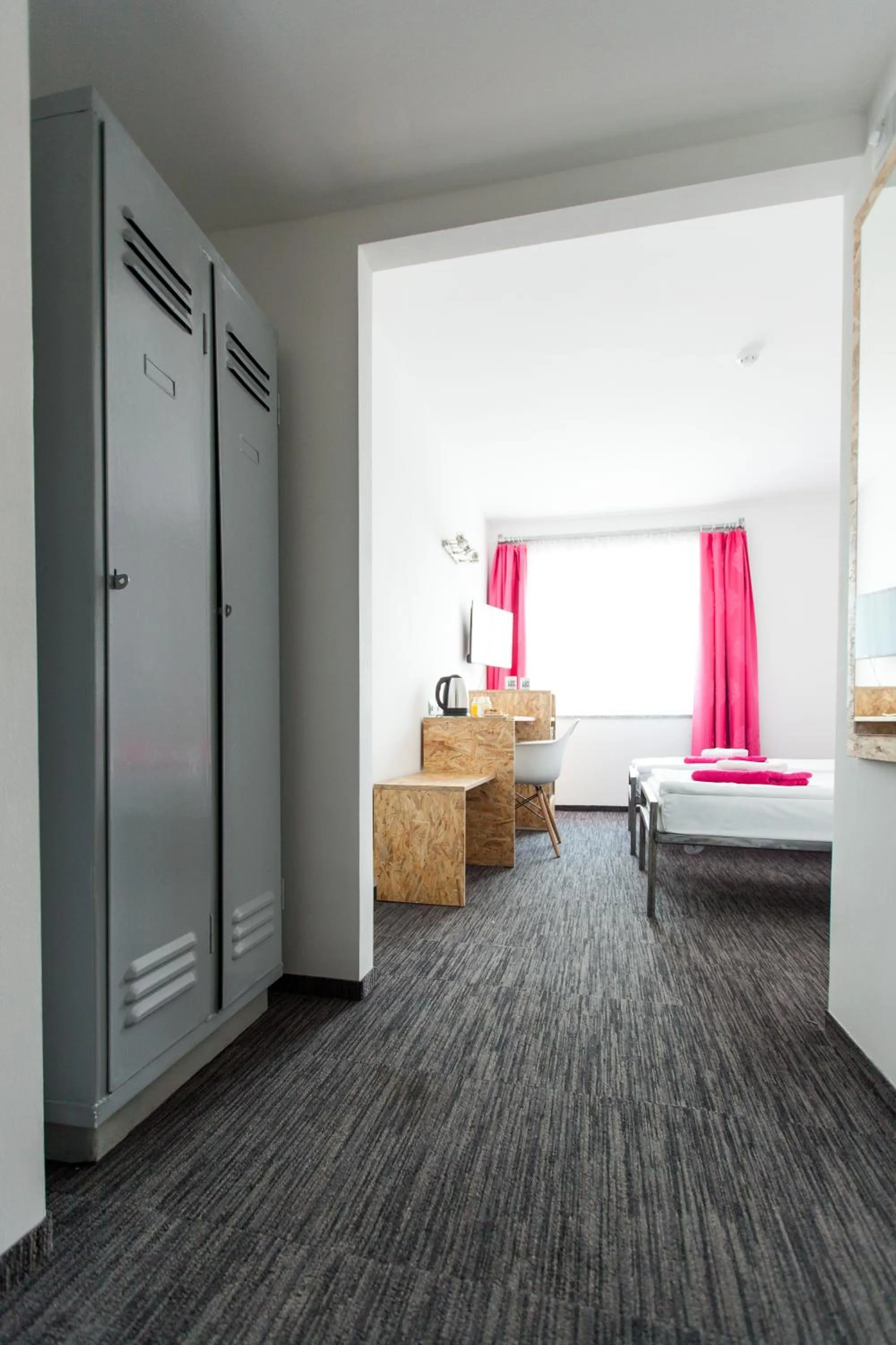 Photo of the whole room in B&B HOTEL TYCHY 4Stars