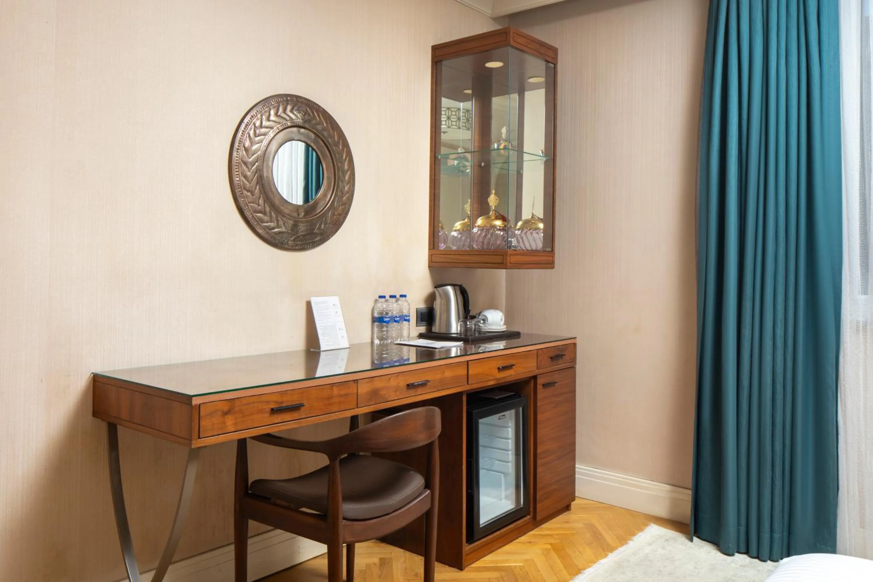 Coffee/tea facilities, Bed in Golden Age Hotel Taksim