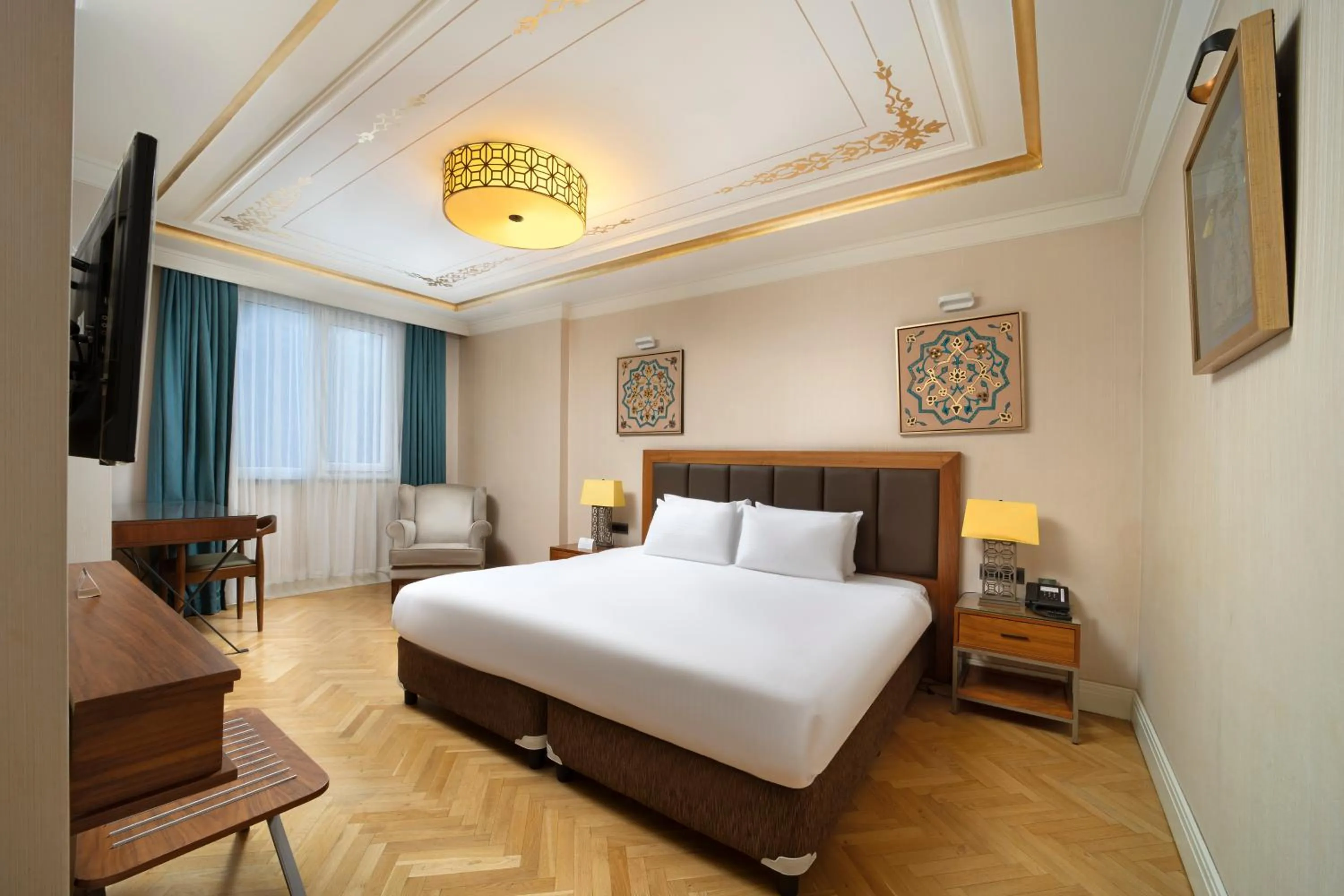 Bed in Golden Age Hotel Taksim