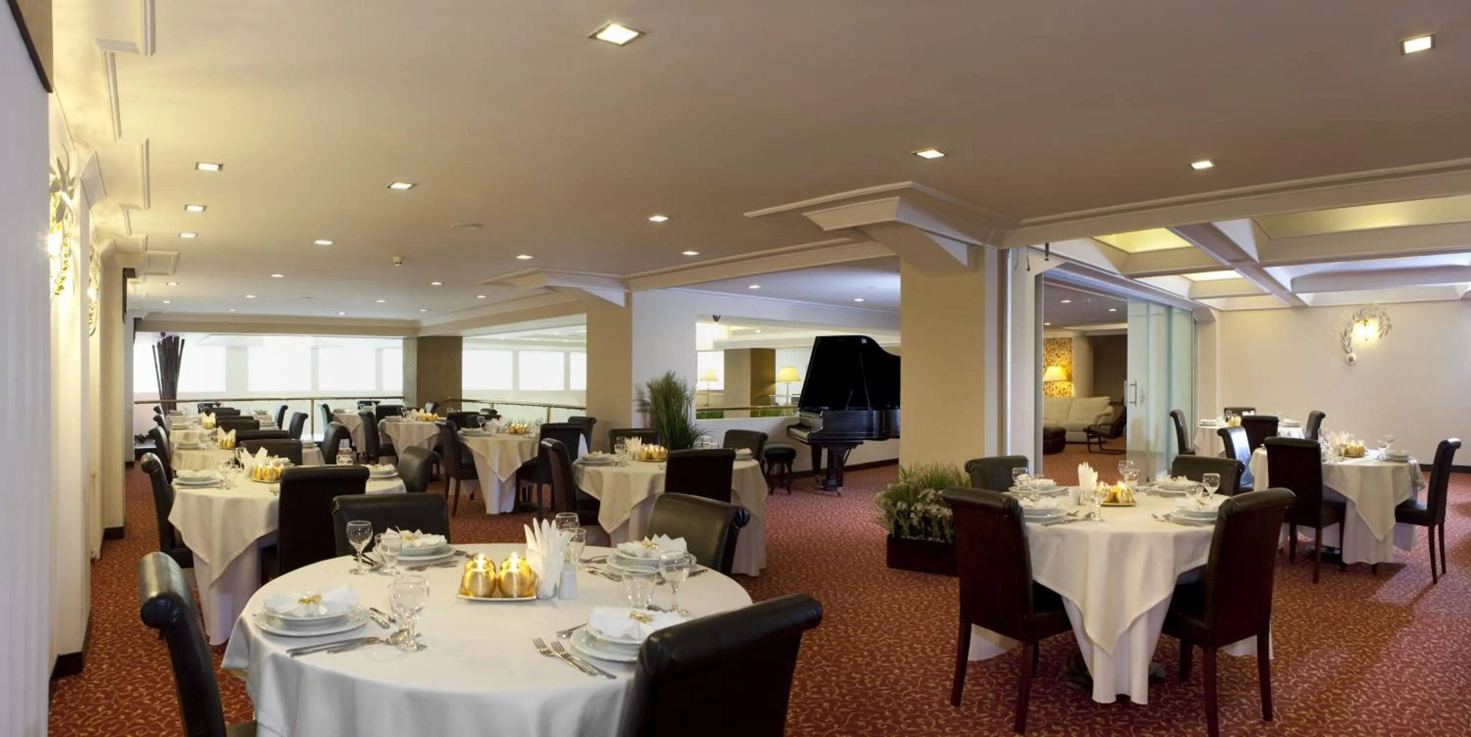 Restaurant/places to eat in Susuzlu Atlantis Hotel