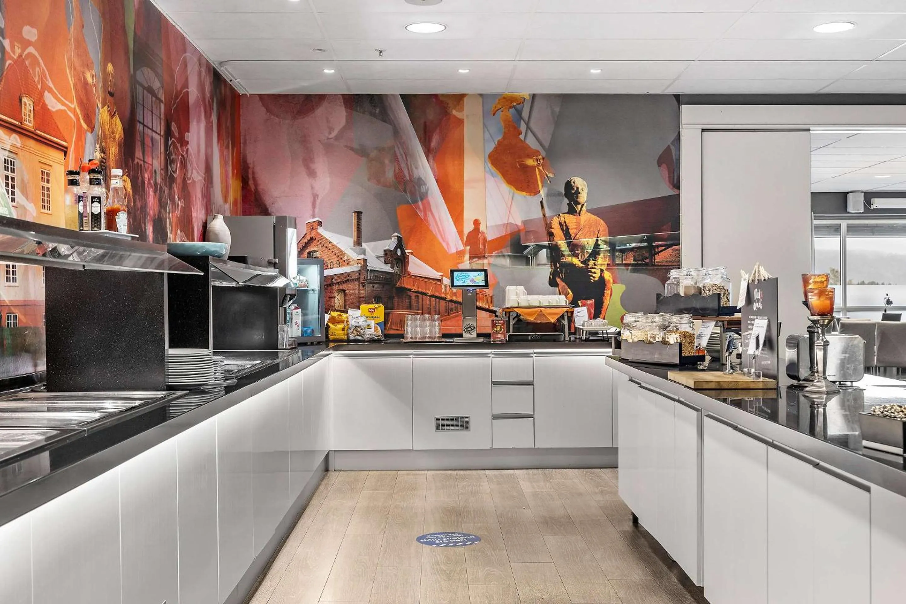 Restaurant/places to eat in Best Western Leto Arena