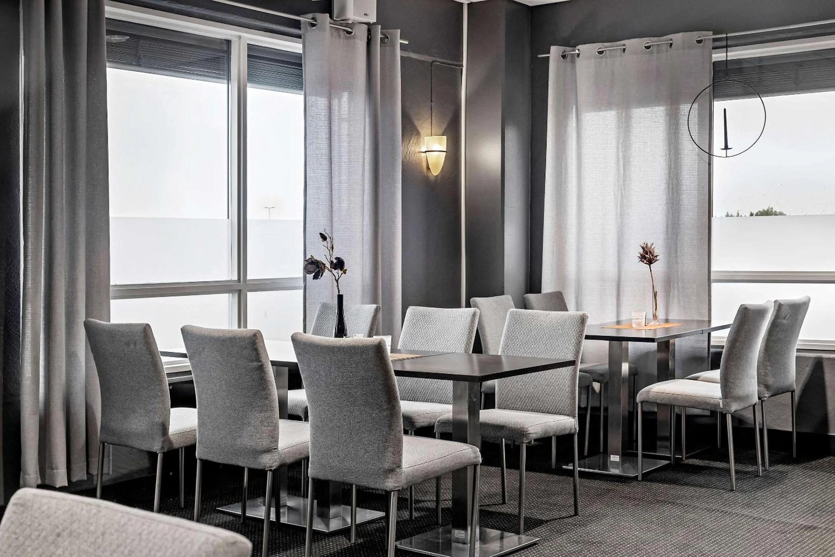 Restaurant/places to eat in Best Western Leto Arena