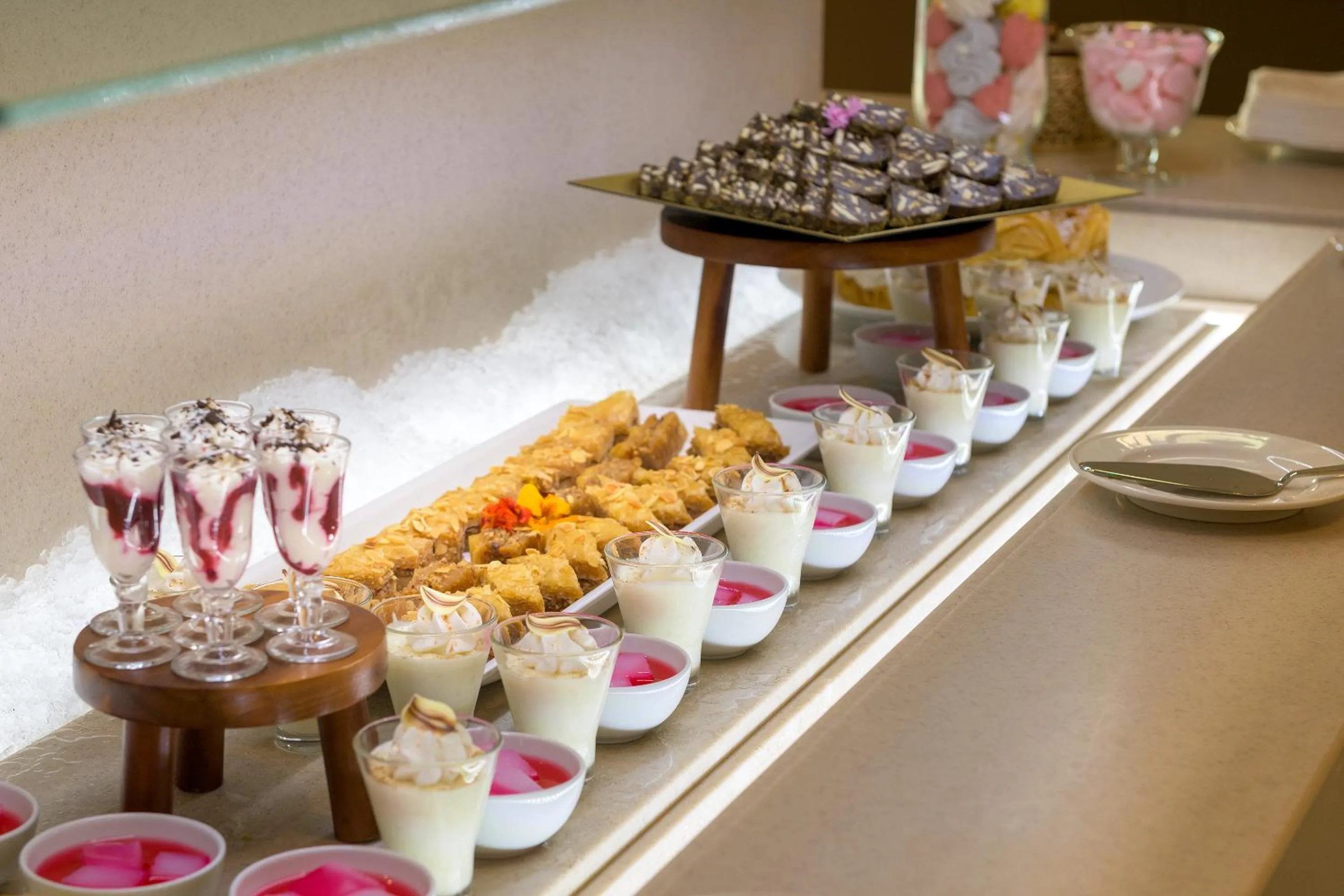 Restaurant/places to eat in Amarande (Adults Only)