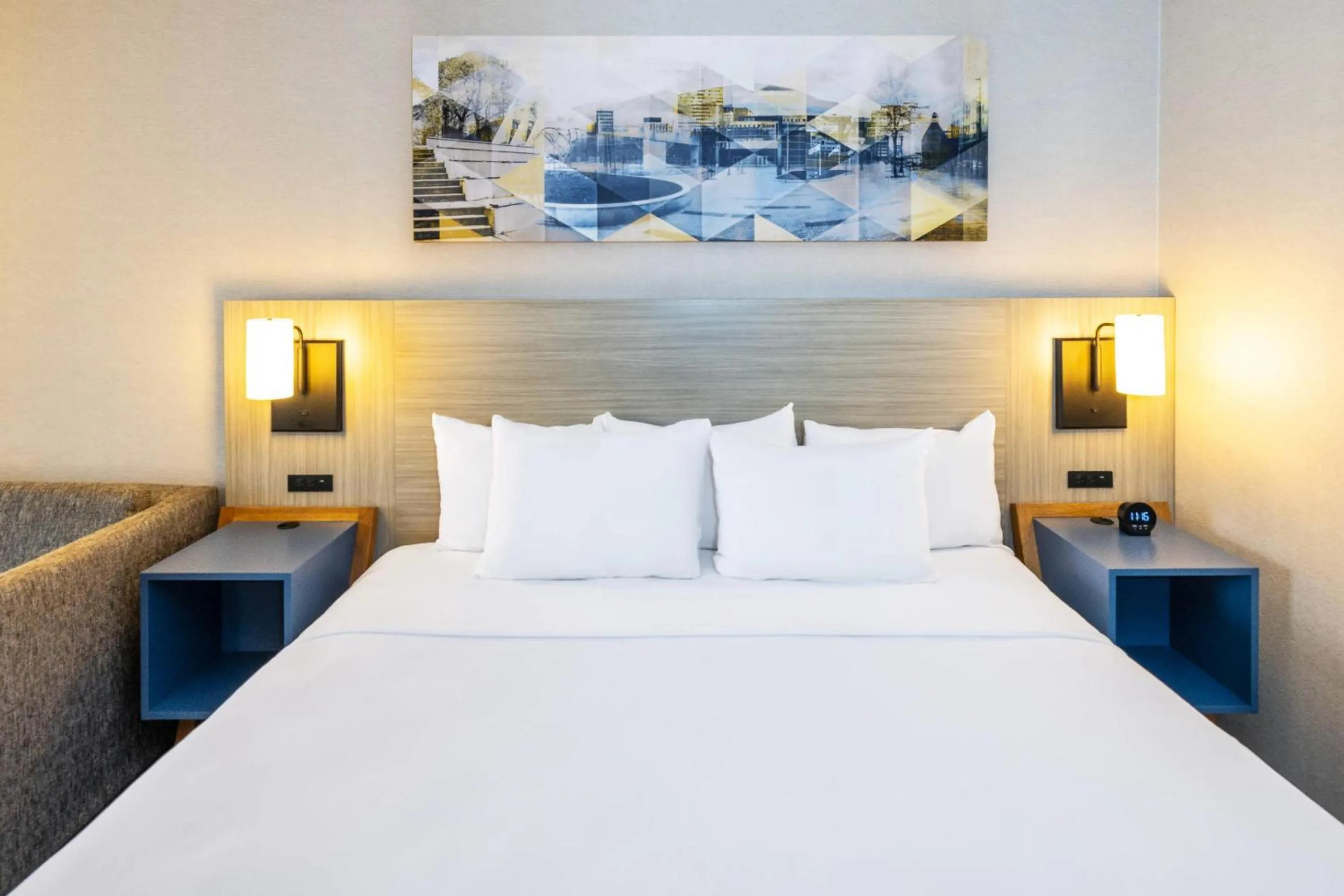 Bedroom, Bed in Comfort Inn