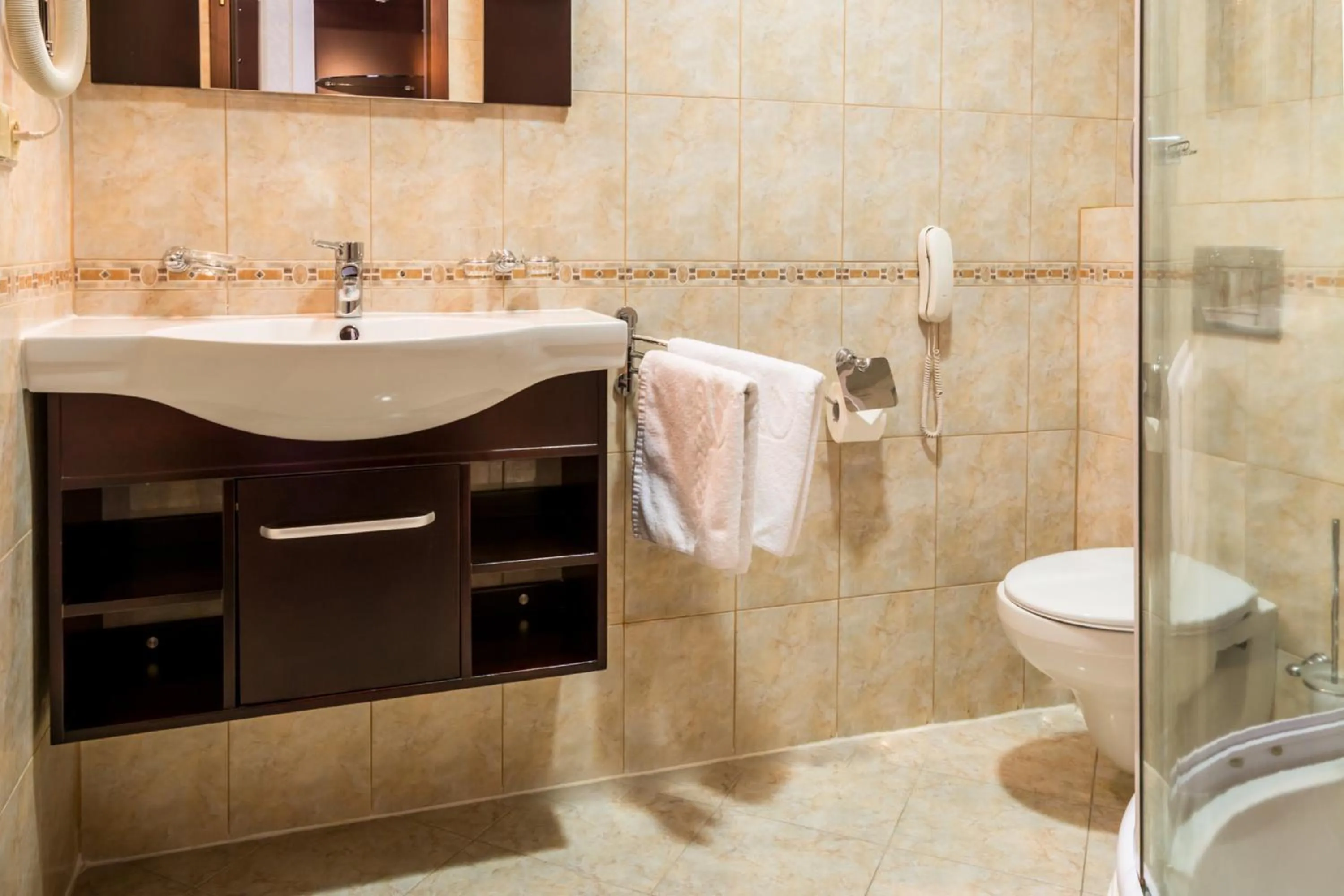 Bathroom in Palace Hotel Polom