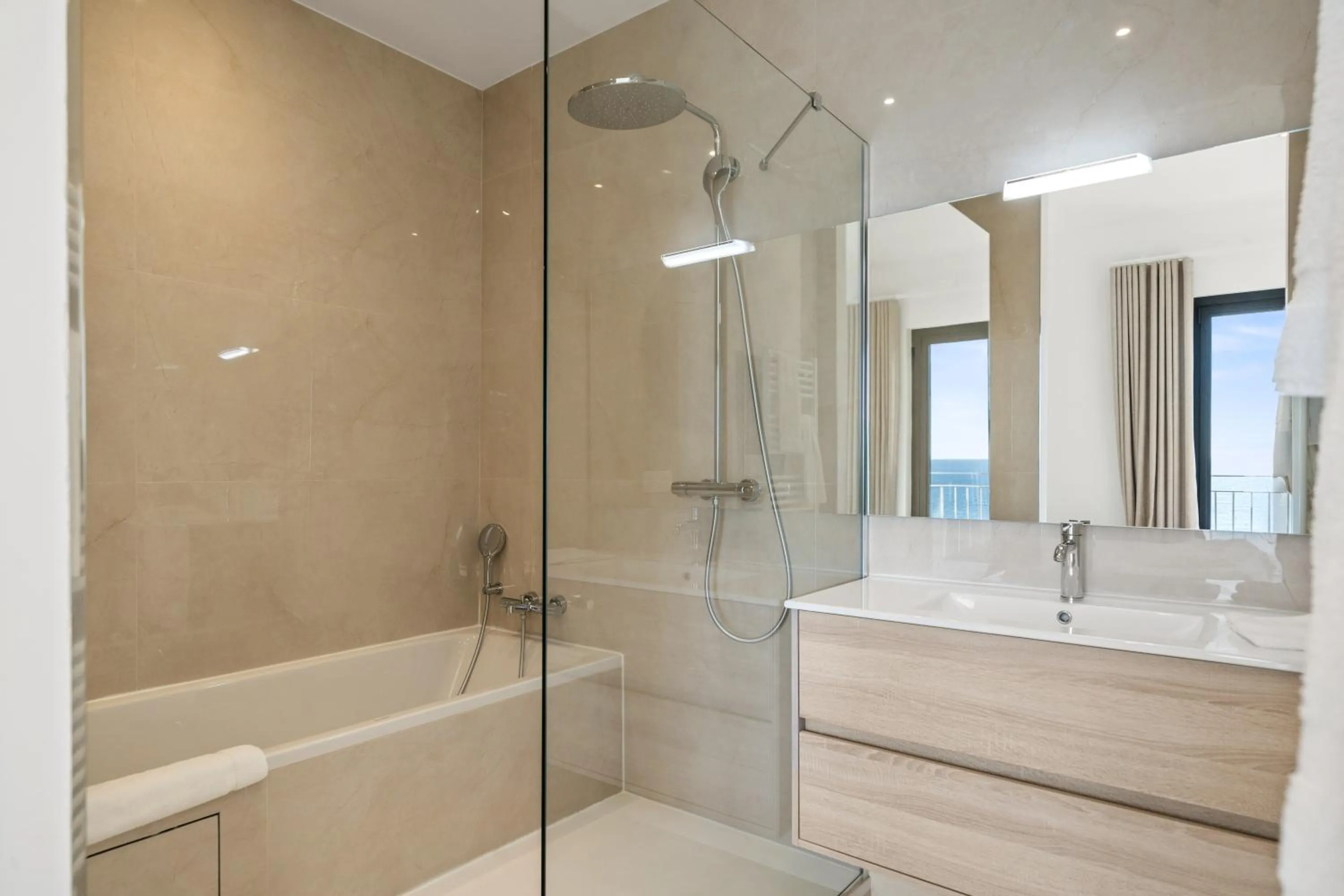 Hôtel Le Roquebrune