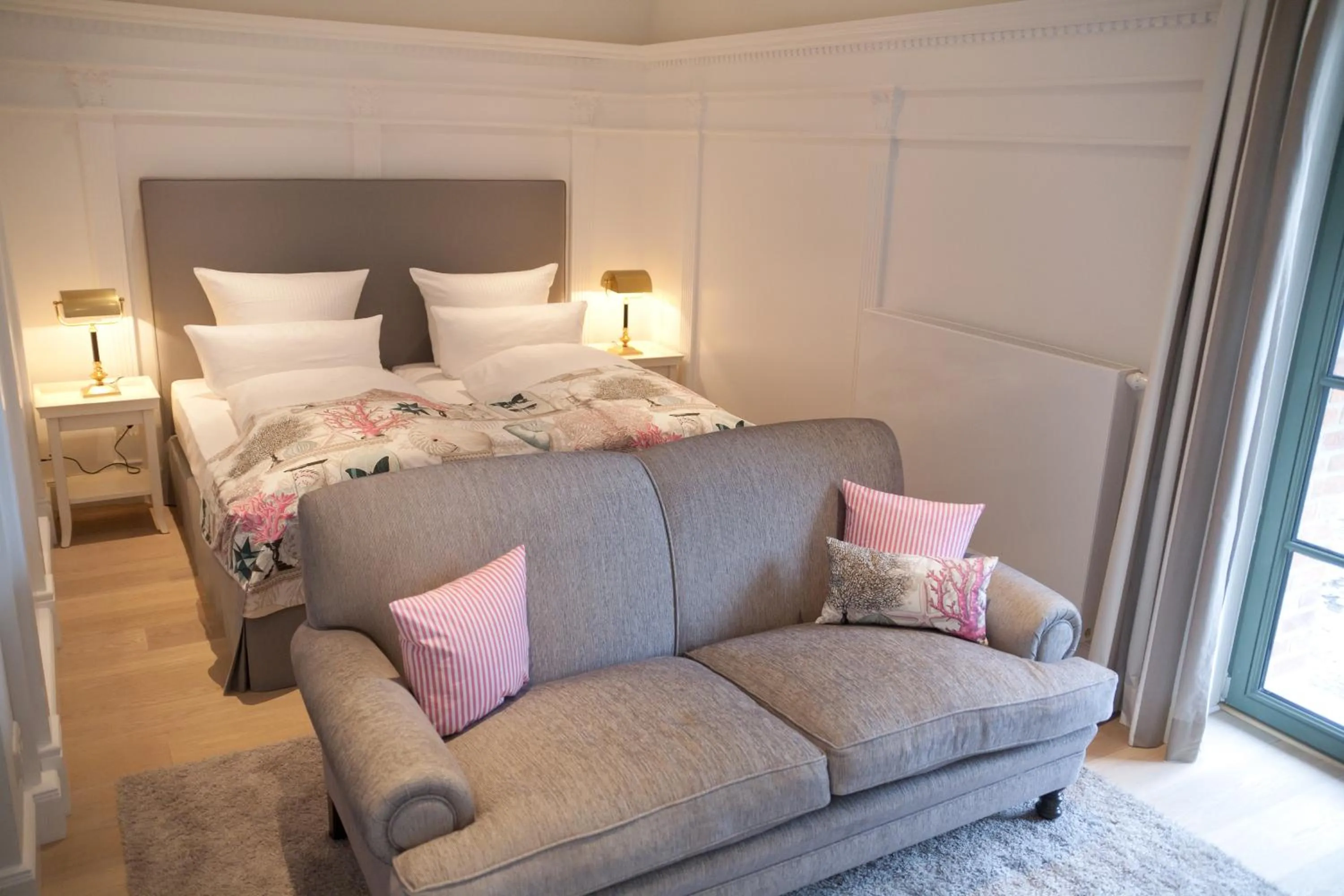 Photo of the whole room, Bed in Landhaus Töpferhof bei Travemünde