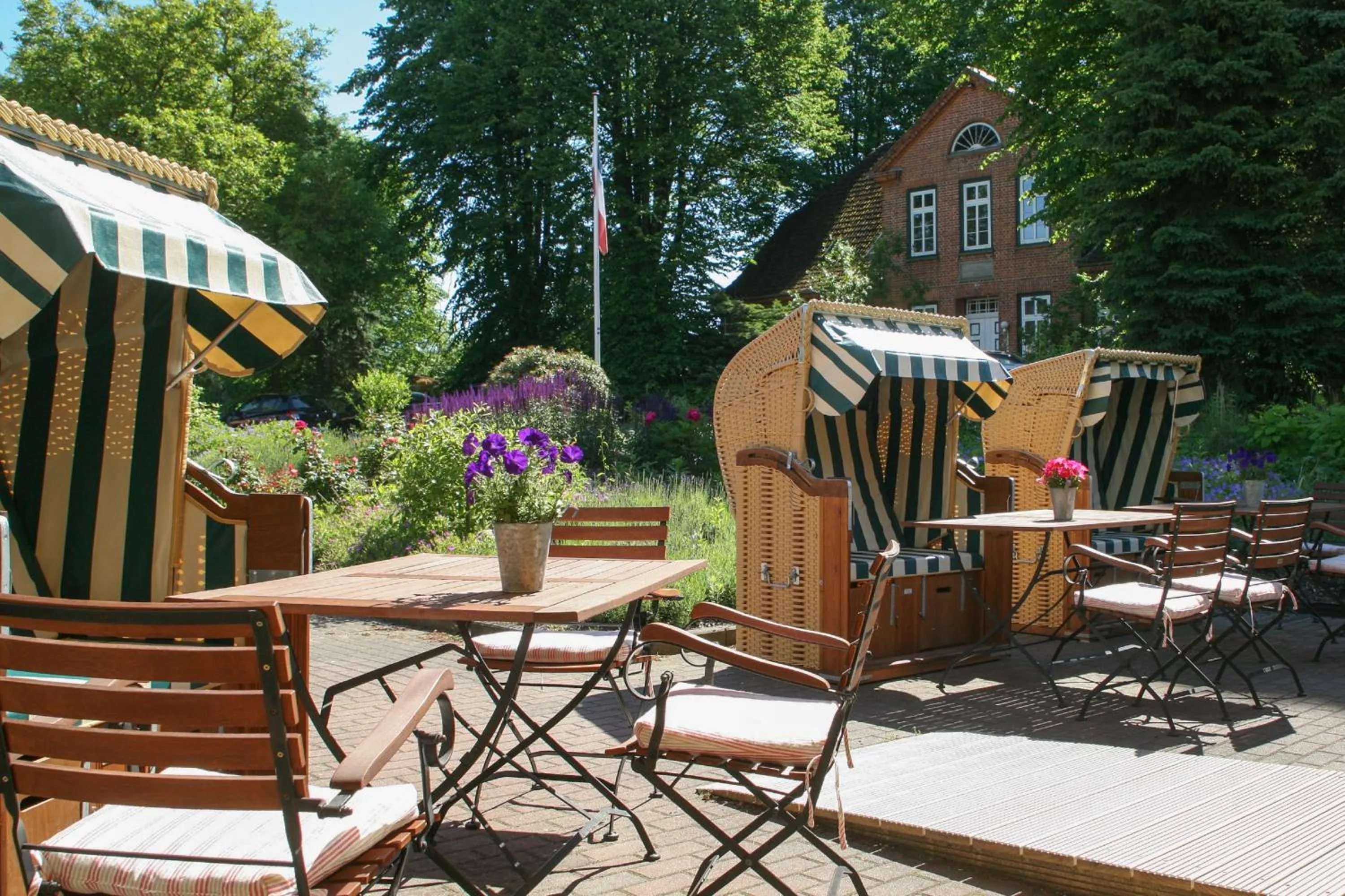 Restaurant/places to eat in Landhaus Töpferhof bei Travemünde