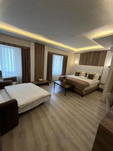 Line Suite Hotel