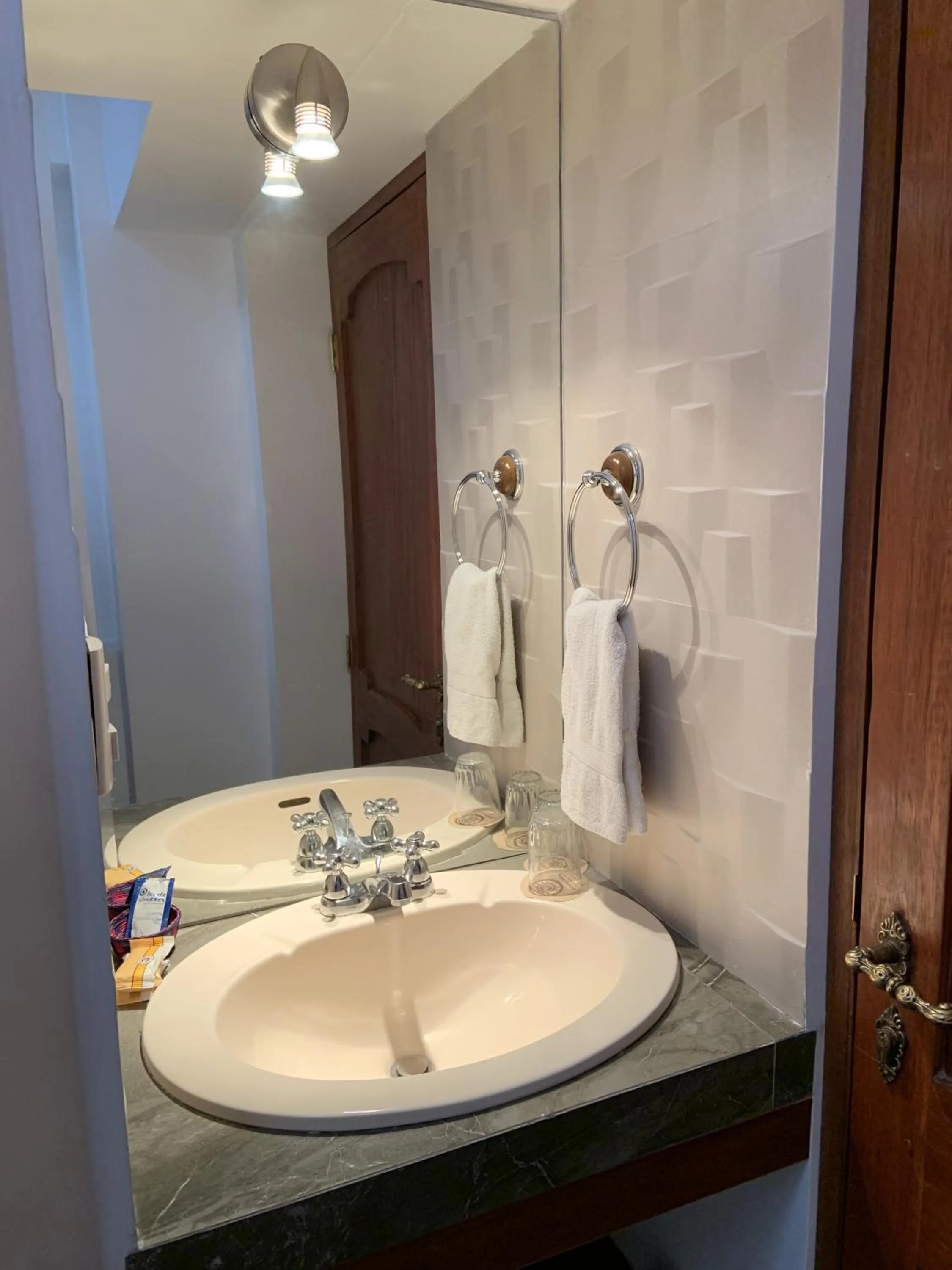 Bathroom in Amerindia