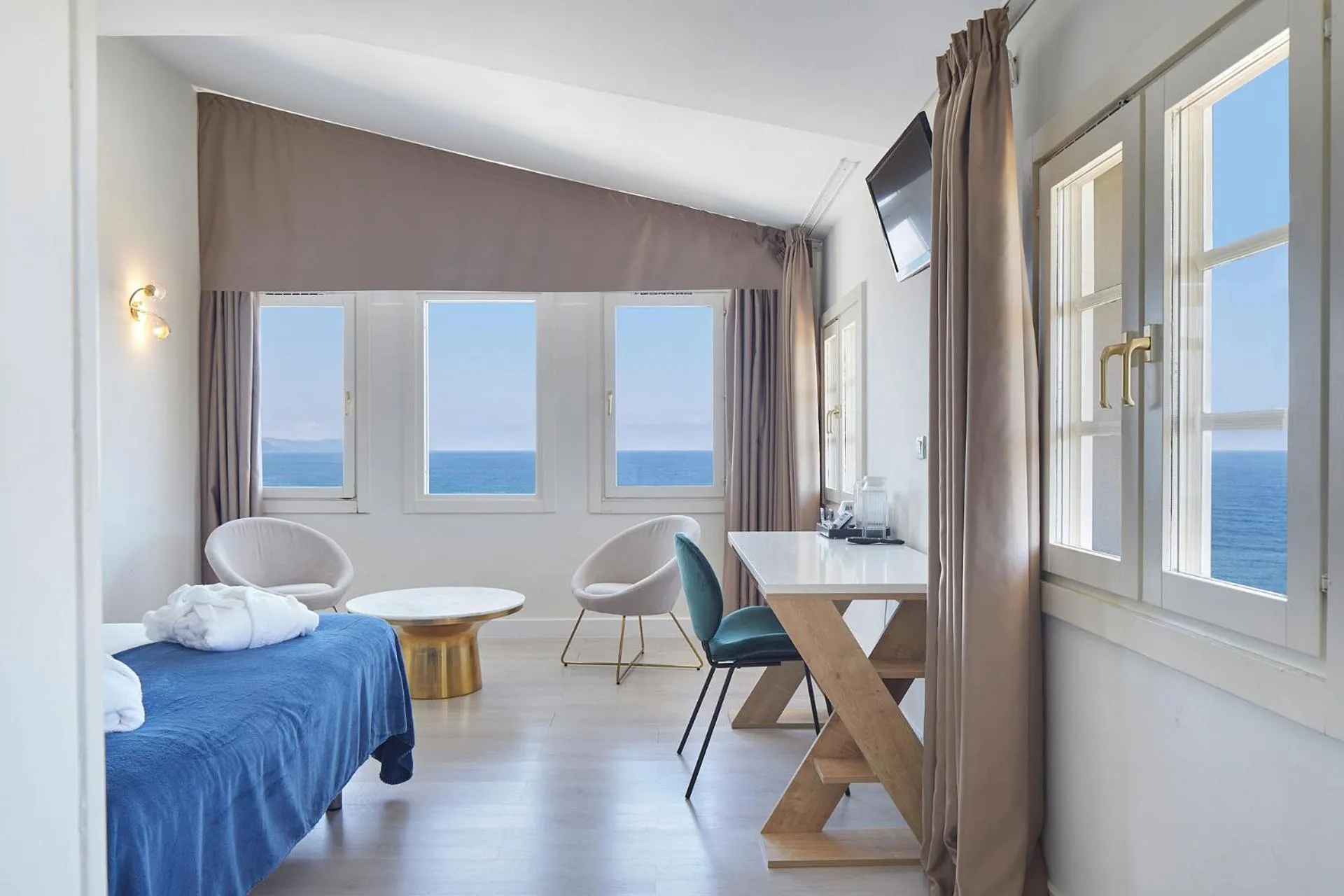 Bed in Hotel & Talasoterapia Zelai