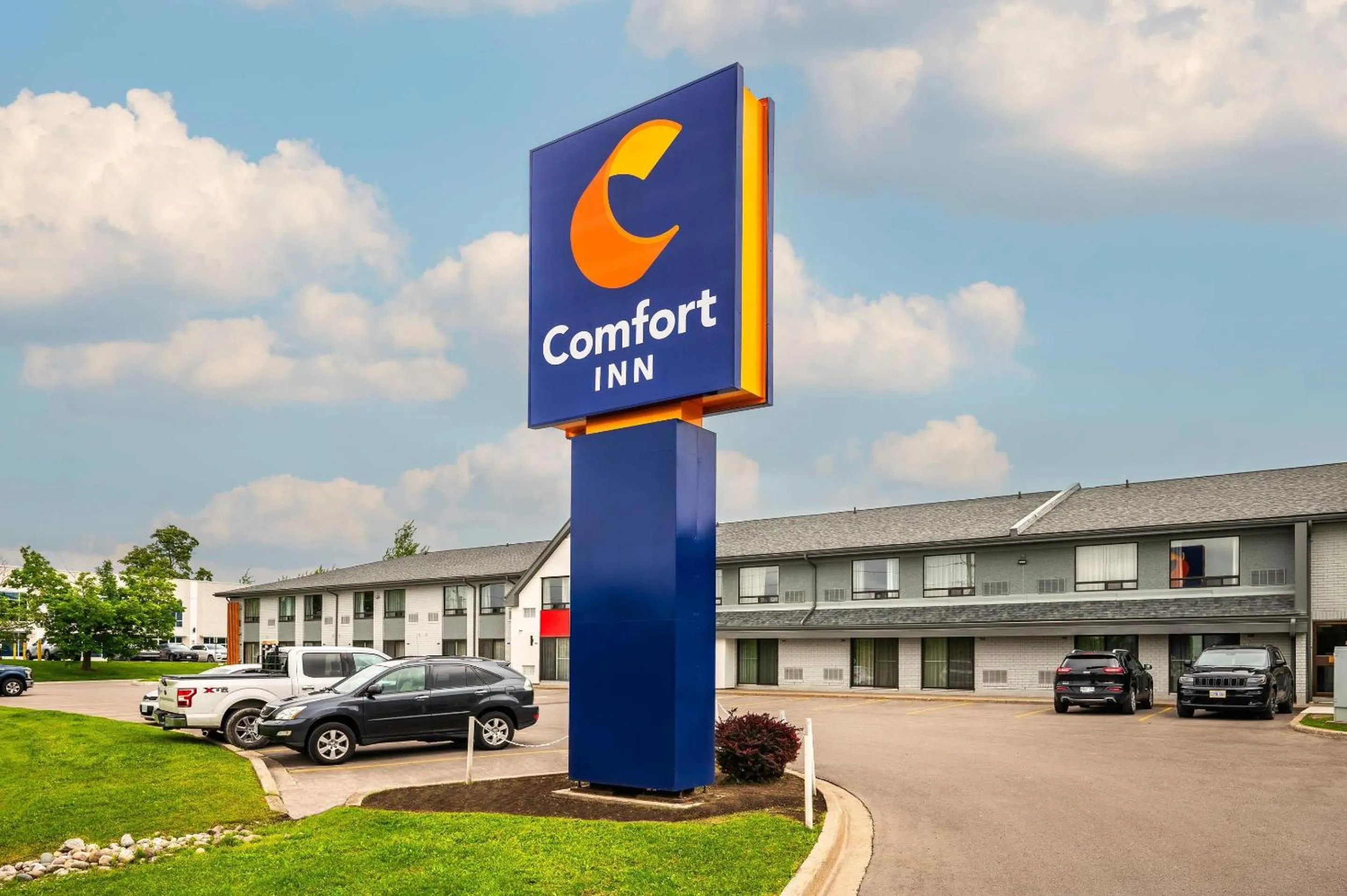 Property building in Comfort Inn Magnetic Hill