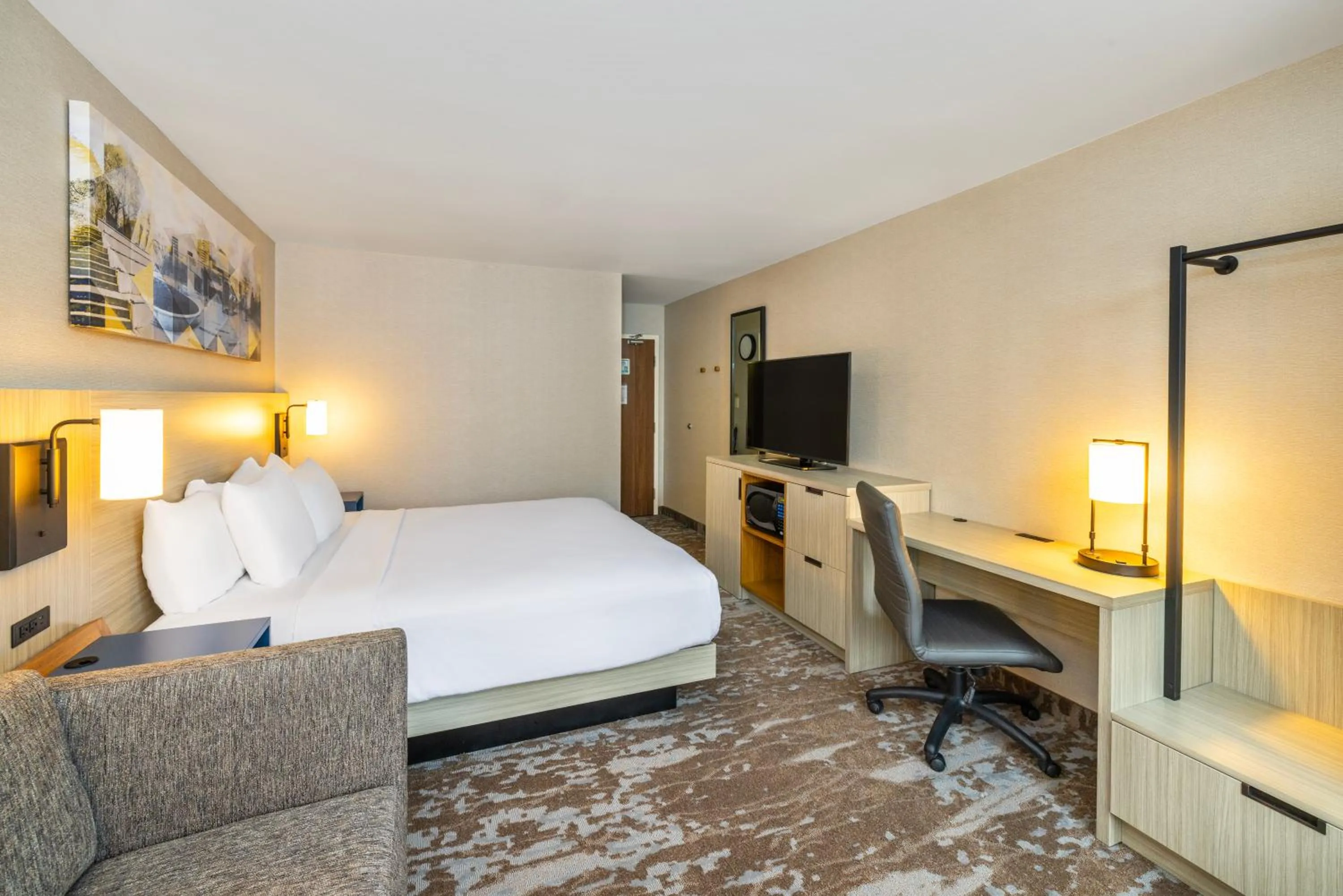 Bed in Comfort Inn Magnetic Hill