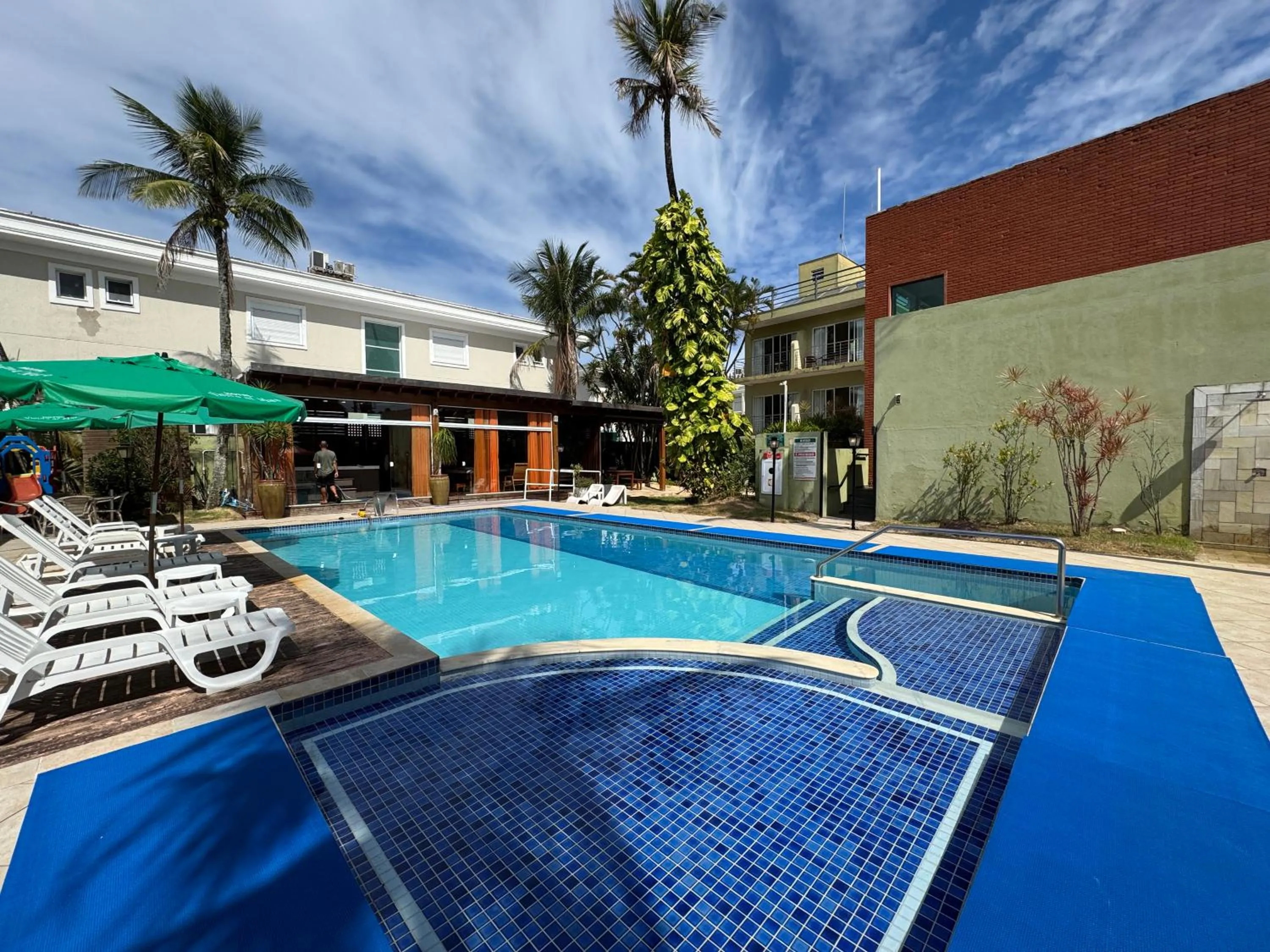 Property building in Hotel Vicino al Mare - Frente mar