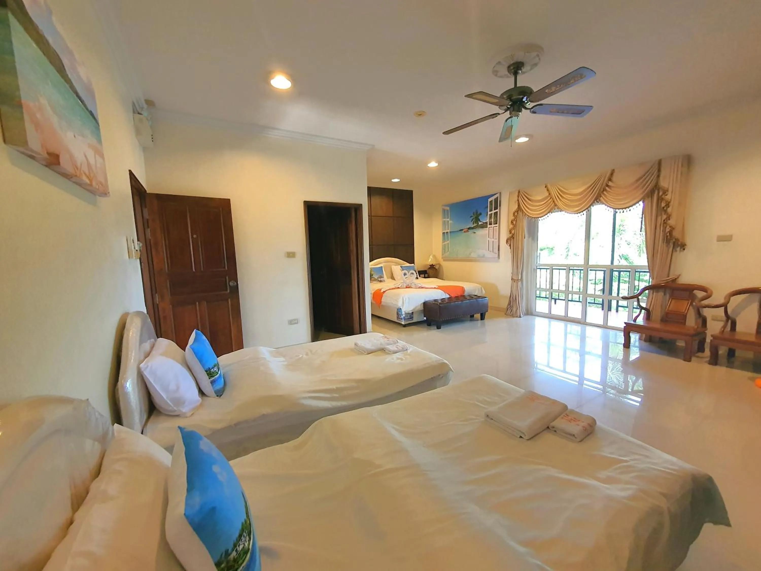 Bedroom, Bed in Serene Sands