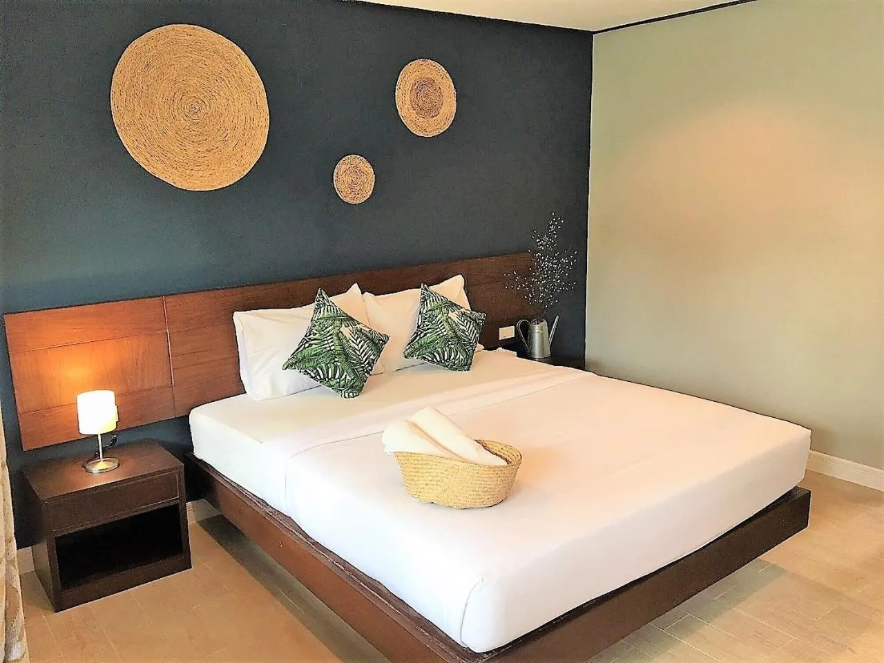 Bed in Let's Hyde Pattaya Resort & Villas - Pool Cabanas