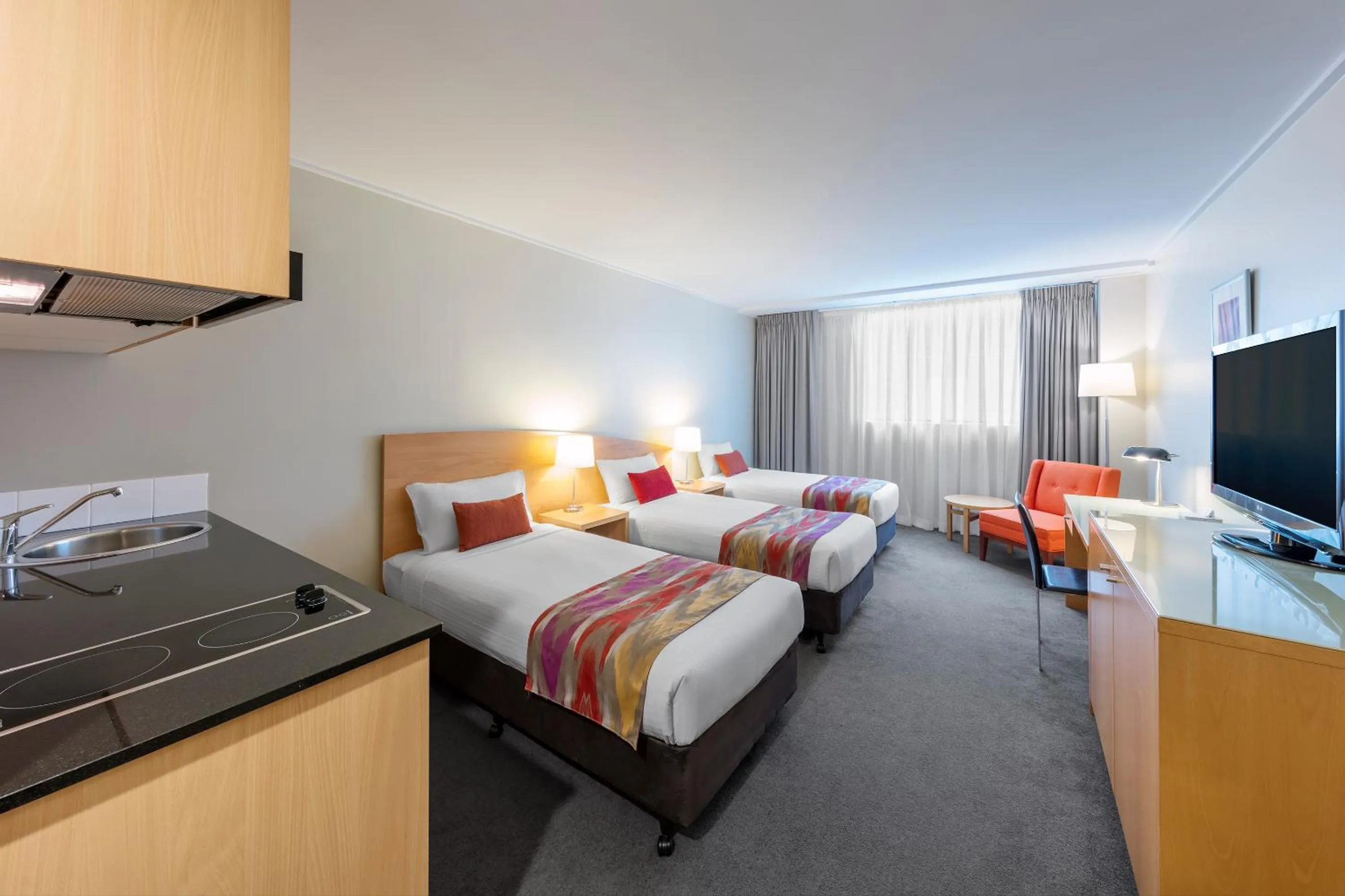 Kitchen or kitchenette, Bed in Nesuto Parramatta