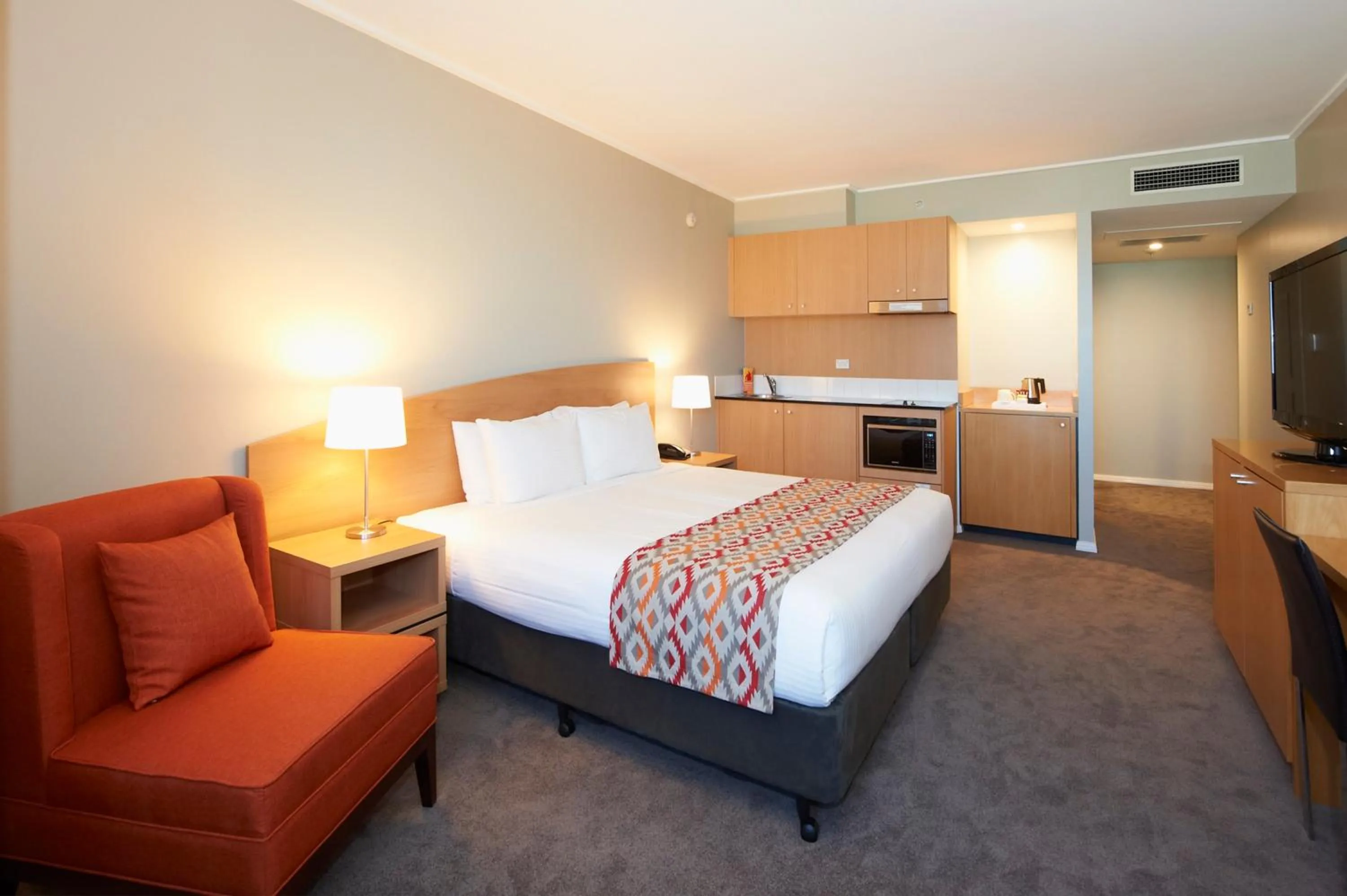 Photo of the whole room, Bed in Nesuto Parramatta