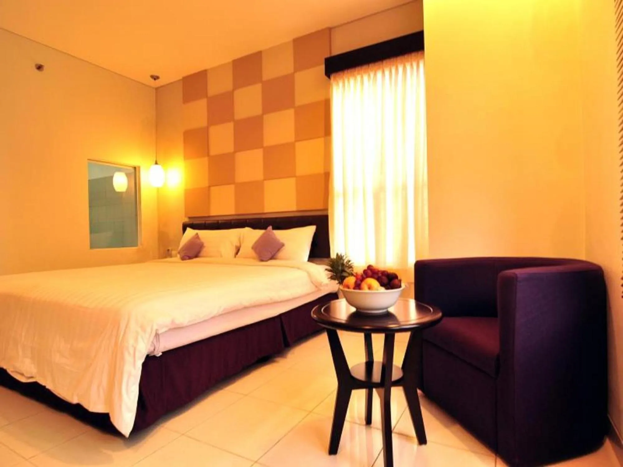 Bedroom, Bed in Aston Ketapang City Hotel