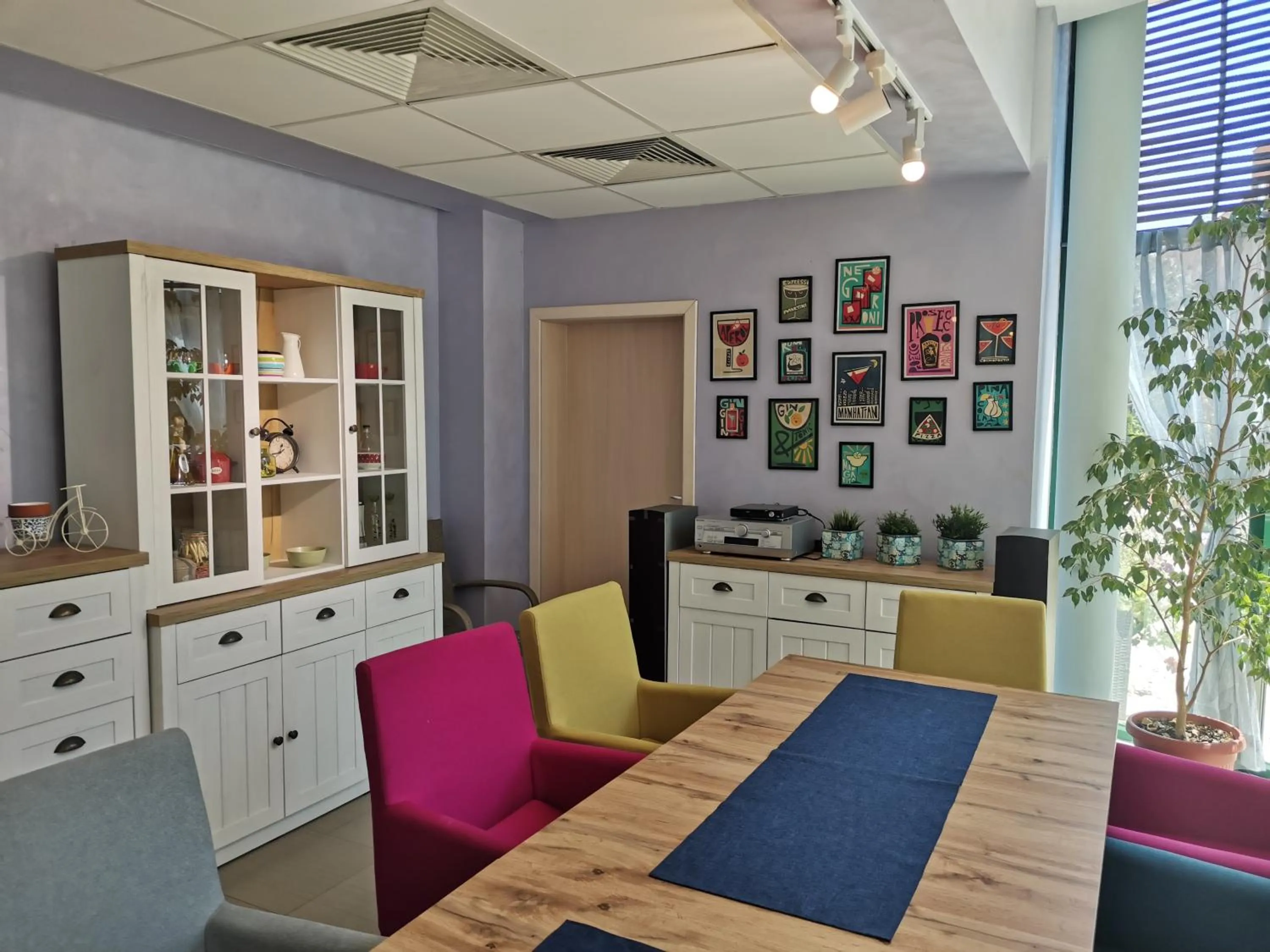 Restaurant/places to eat in Pollo Resort