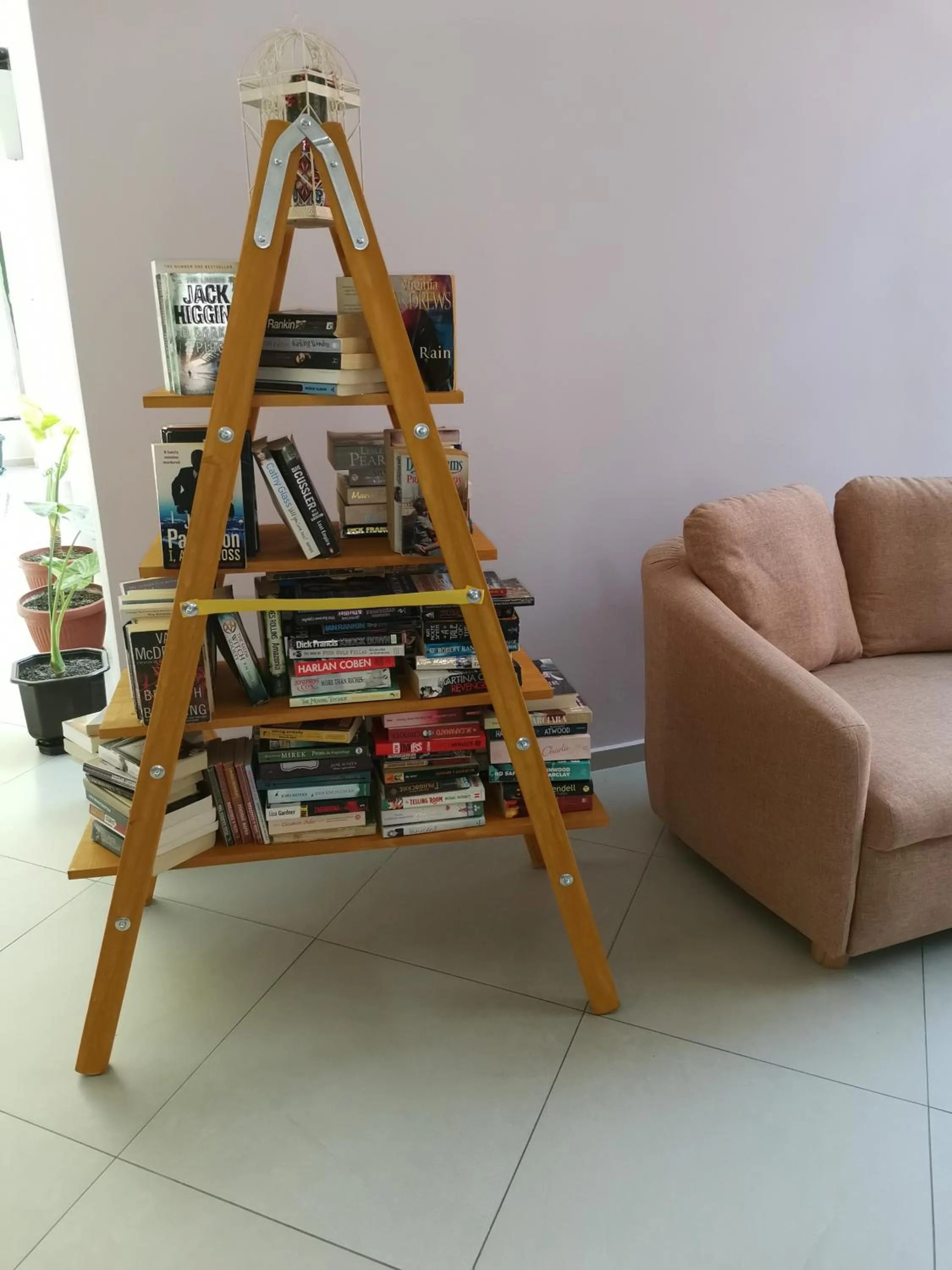 Library in Pollo Resort