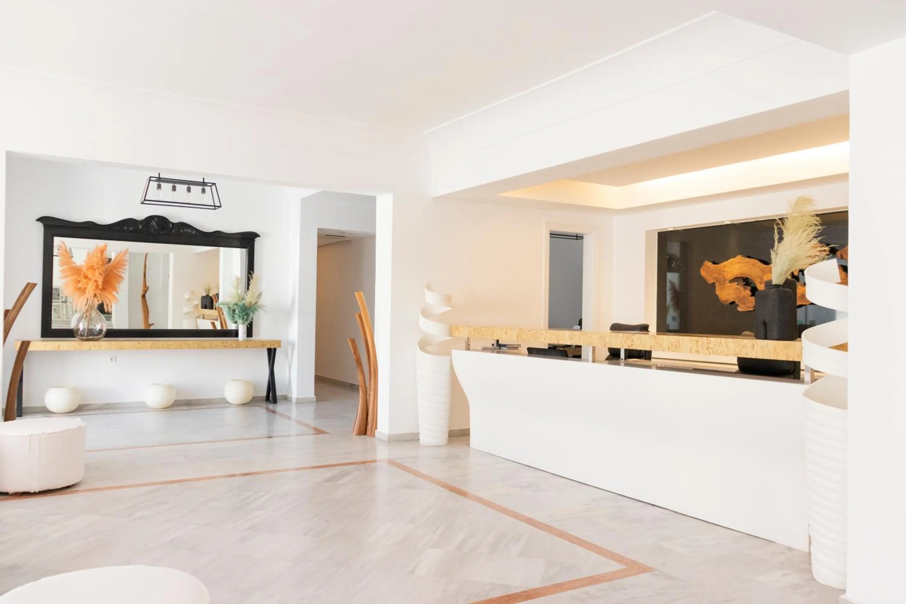 Lobby or reception in Cavo Bianco Boutique Hotel & Spa