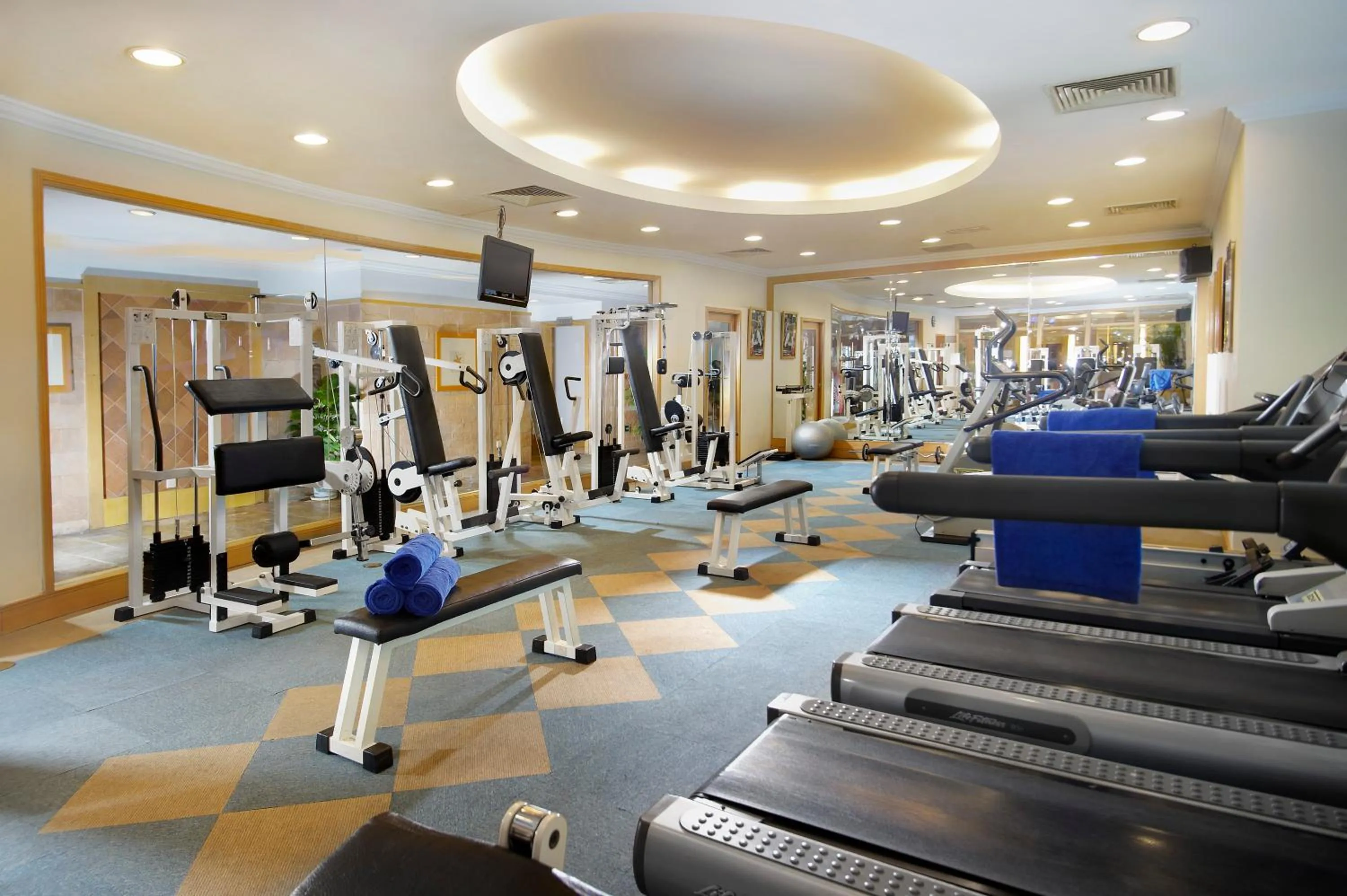 Fitness centre/facilities in Grand Park Wuxi