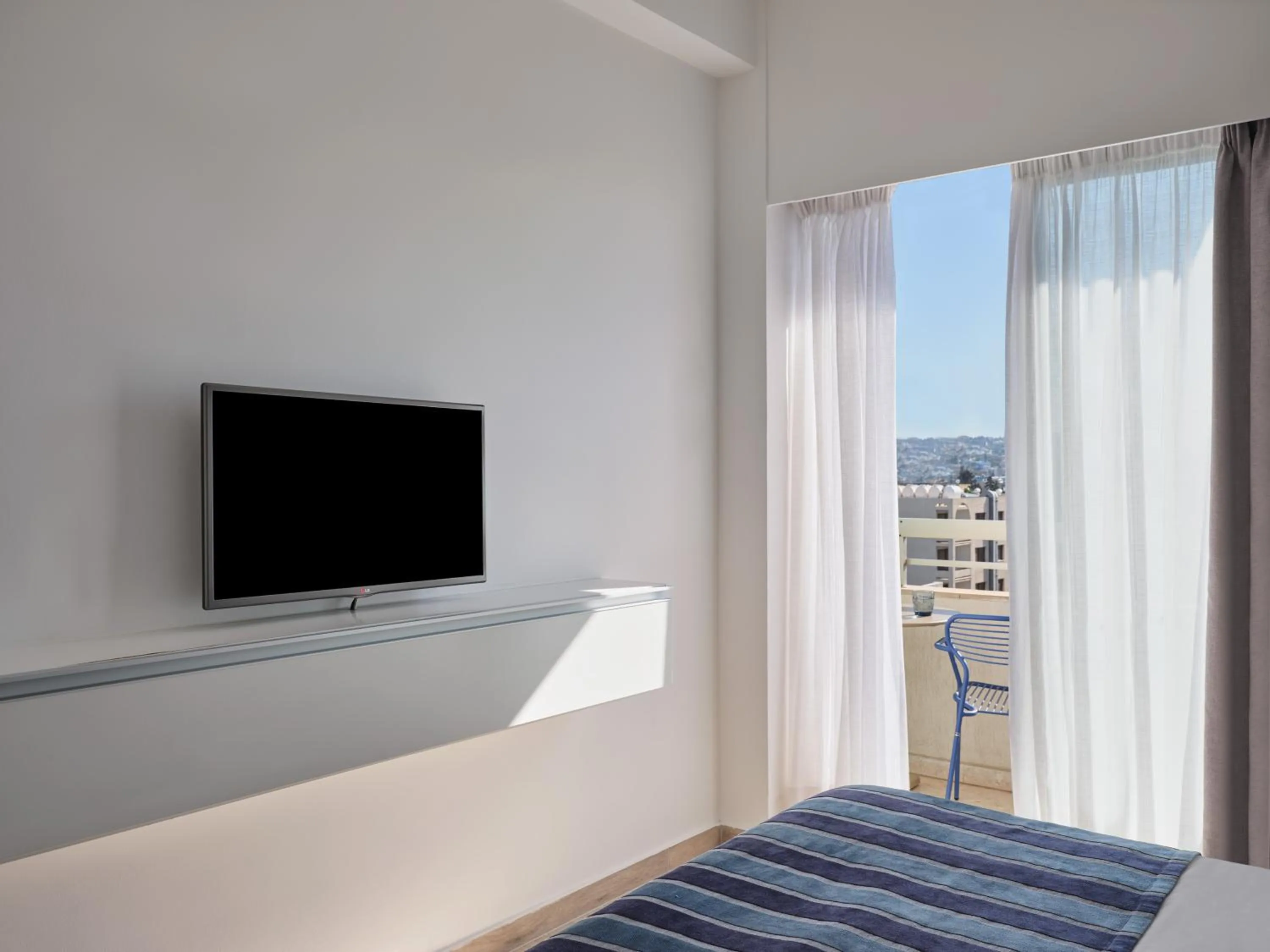 City view, Bed in Atlantica Oasis Hotel