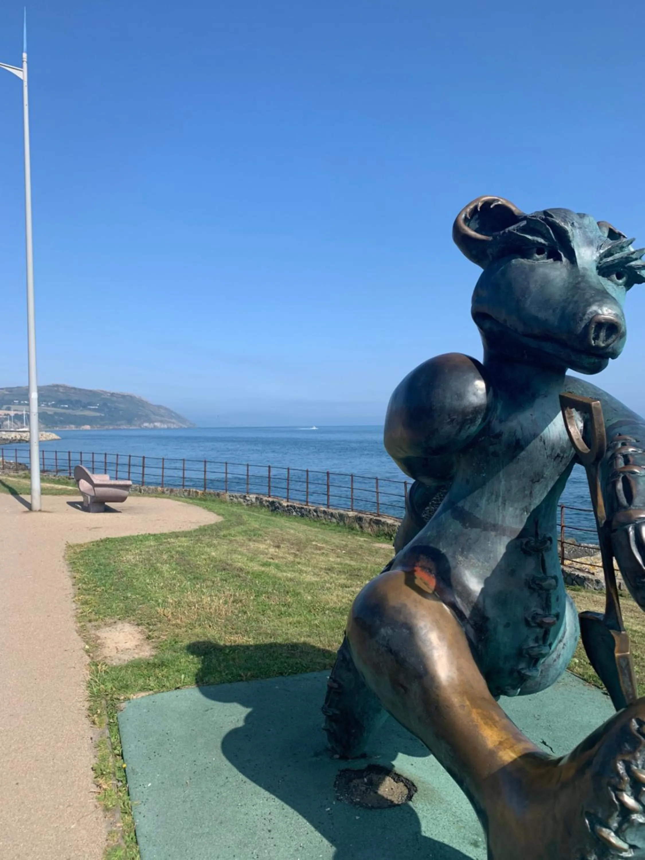 Nearby landmark in Horse & Hound